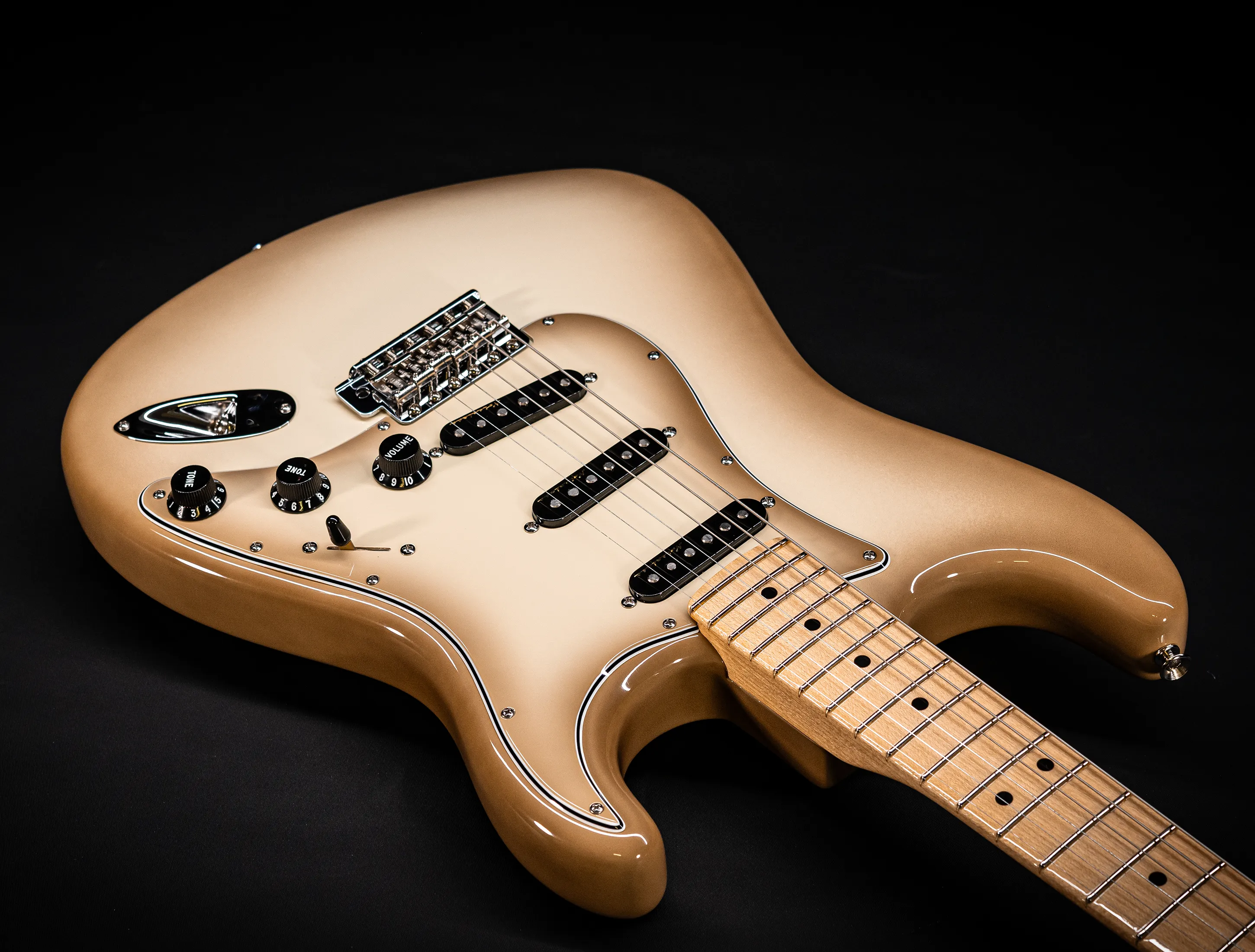 a174521-Fender-Masterbuilt-Todd-Krause-ANTIGUA-50`s-Stratocaster-NOS-
