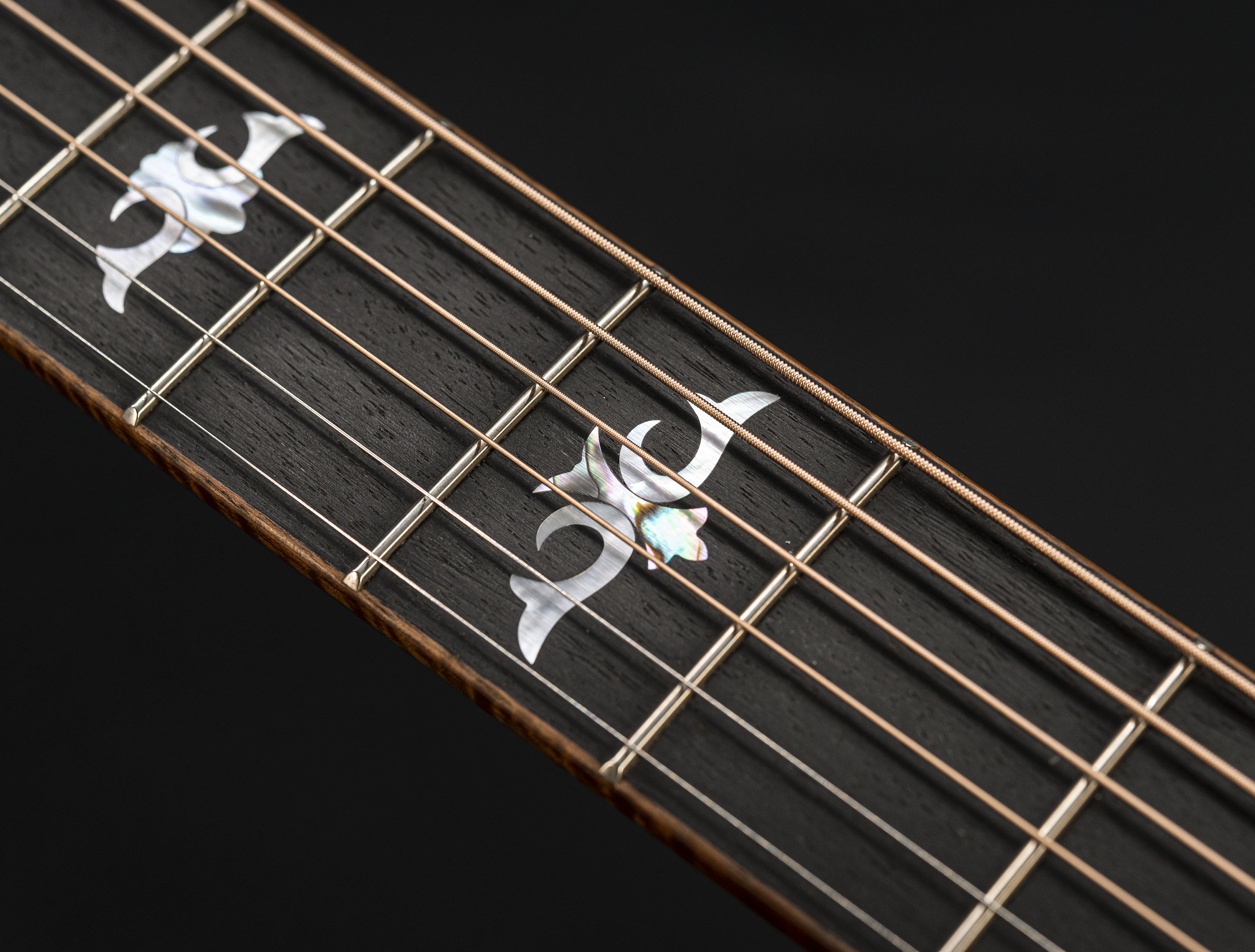 a143273 Taylor-Custom-Baja-Grand-Auditorium