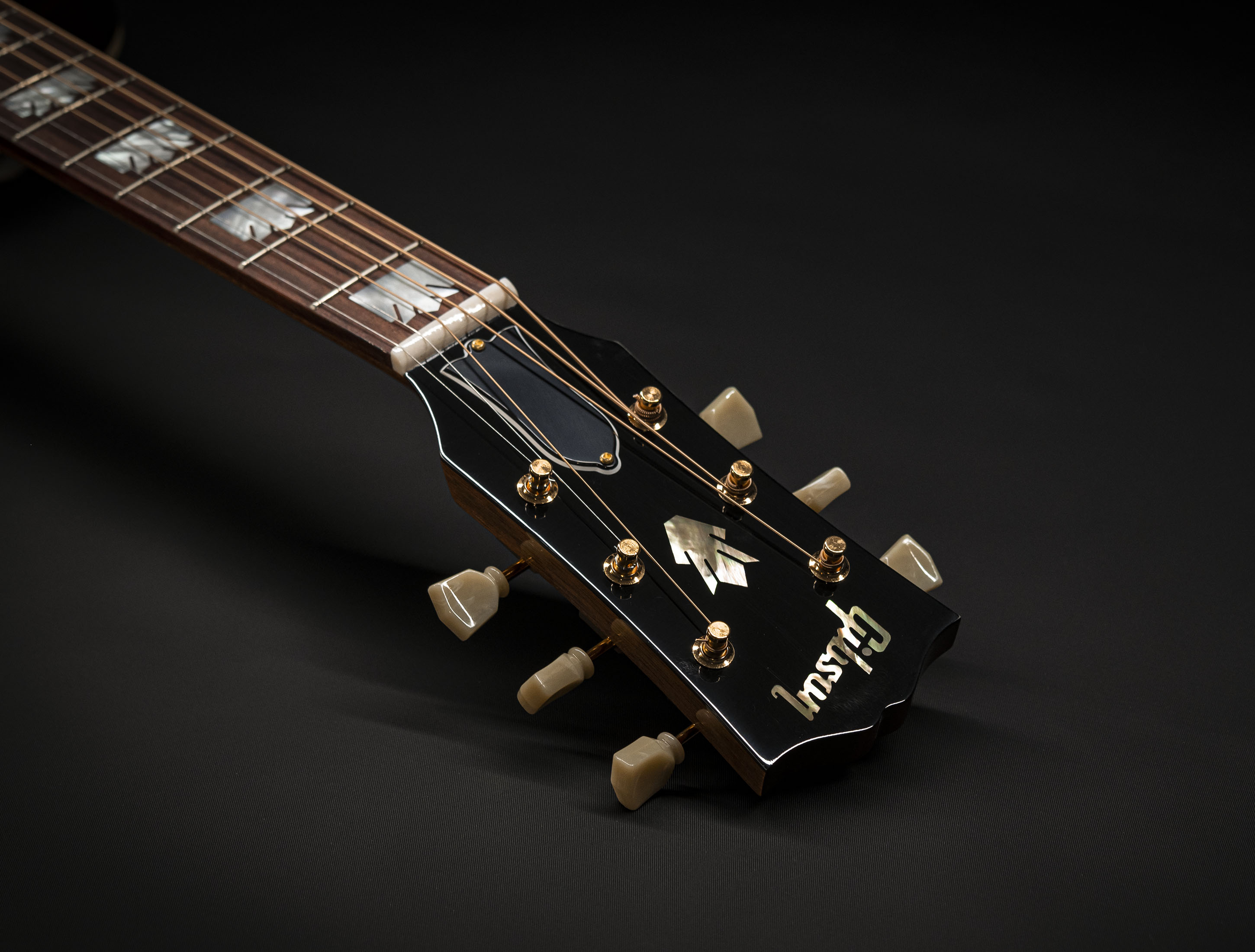 a134715_Gibson-J-180-Y2K-Custom-Shop-Moustache-Rosewood-Antique-Natural a134715 gibson-j-180-y2k-custom-shop-moustache-rosewood-antique-natural