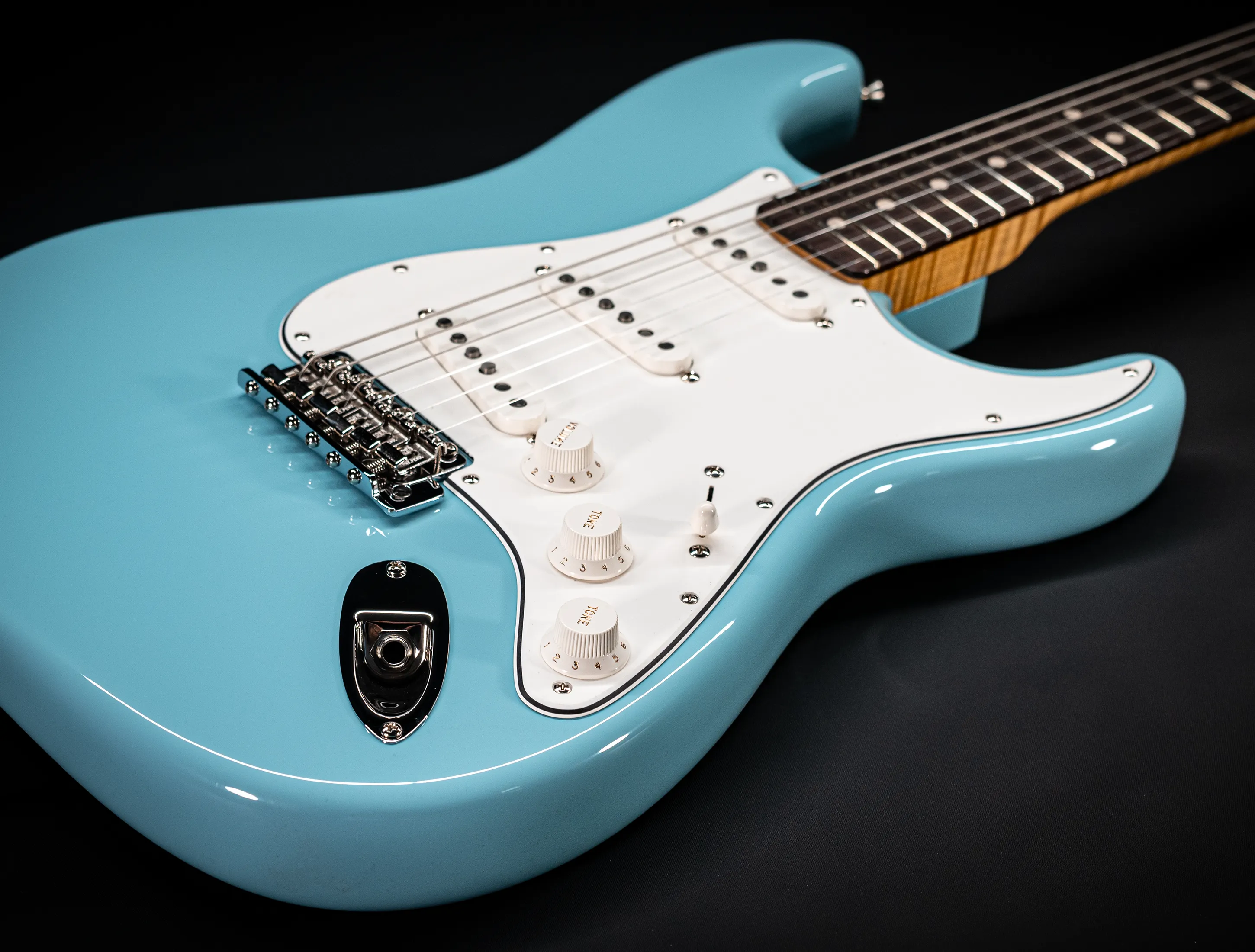 Fender MBD 1963 Stratocaster Prestige NOS flame Neck - Daphne Blue