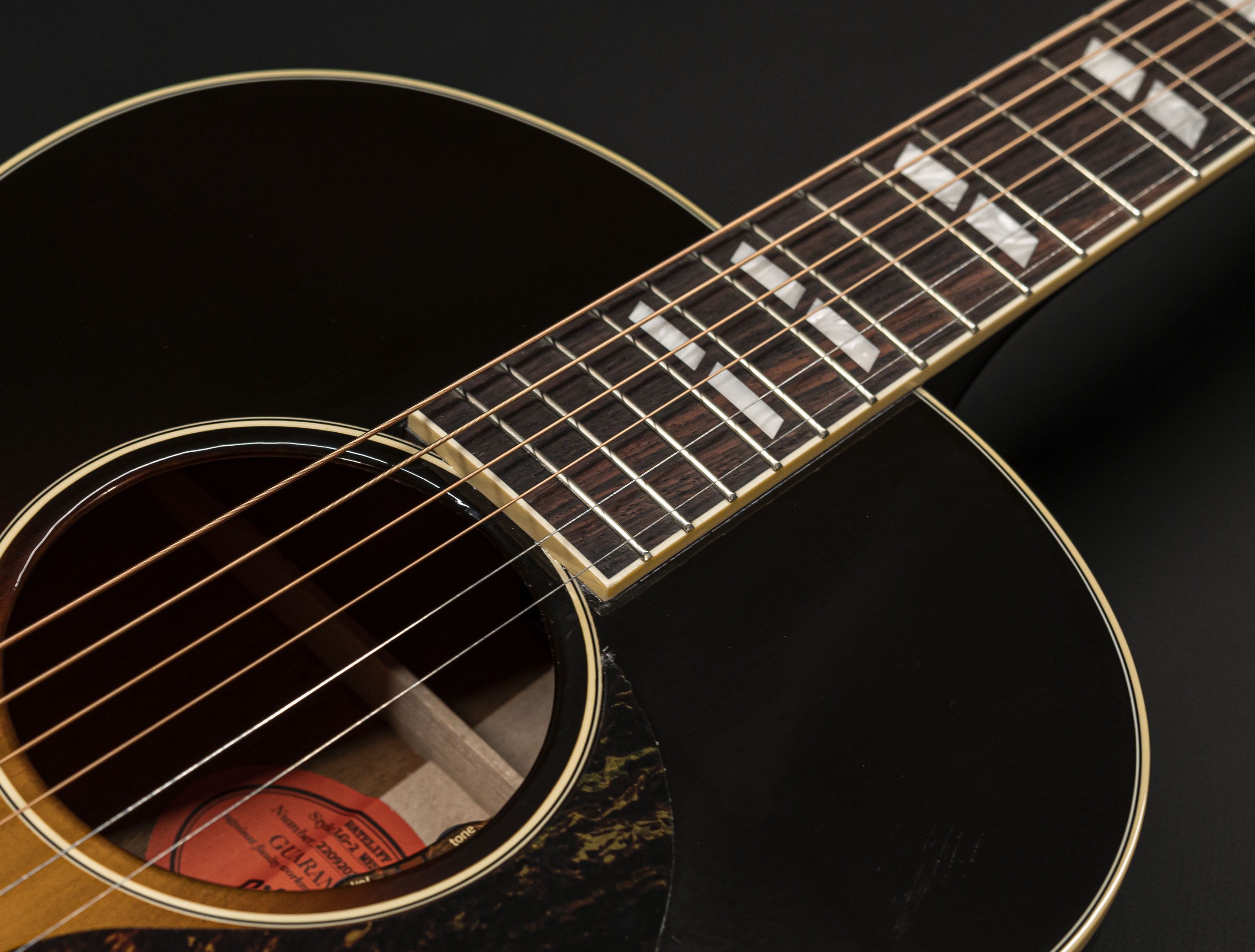 Show gallery (24 images) a119812gibson-nathaniel-rateliff-lg-2-western