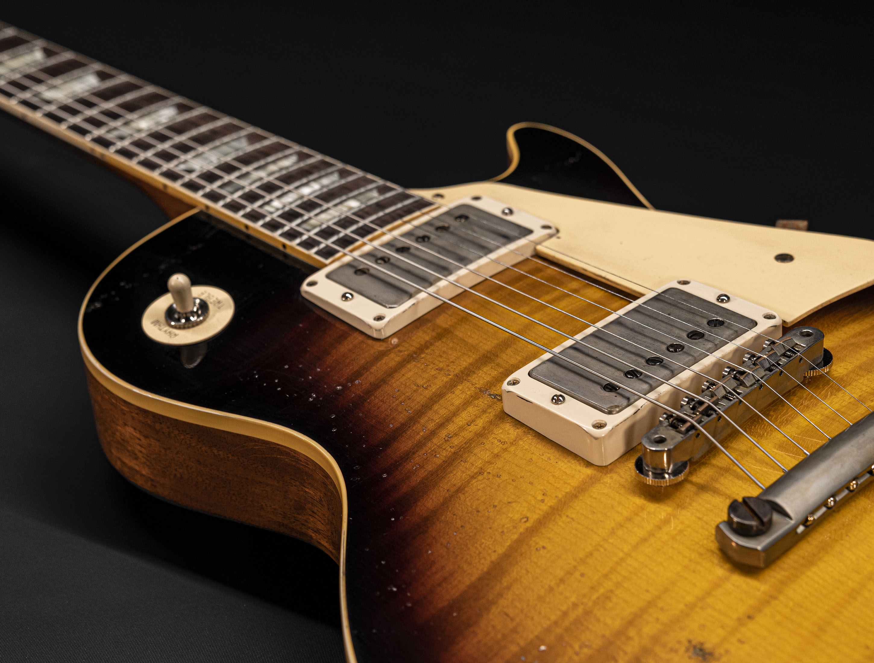 a133321_Gibson-Les-Paul-1959-Reissue-Murphy-Lab-Ultra-Heavy-Aged-Kindred-Burst a133321 gibson-les-paul-1959-reissue-murphy-lab-ultra-heavy-aged-kindred-burst