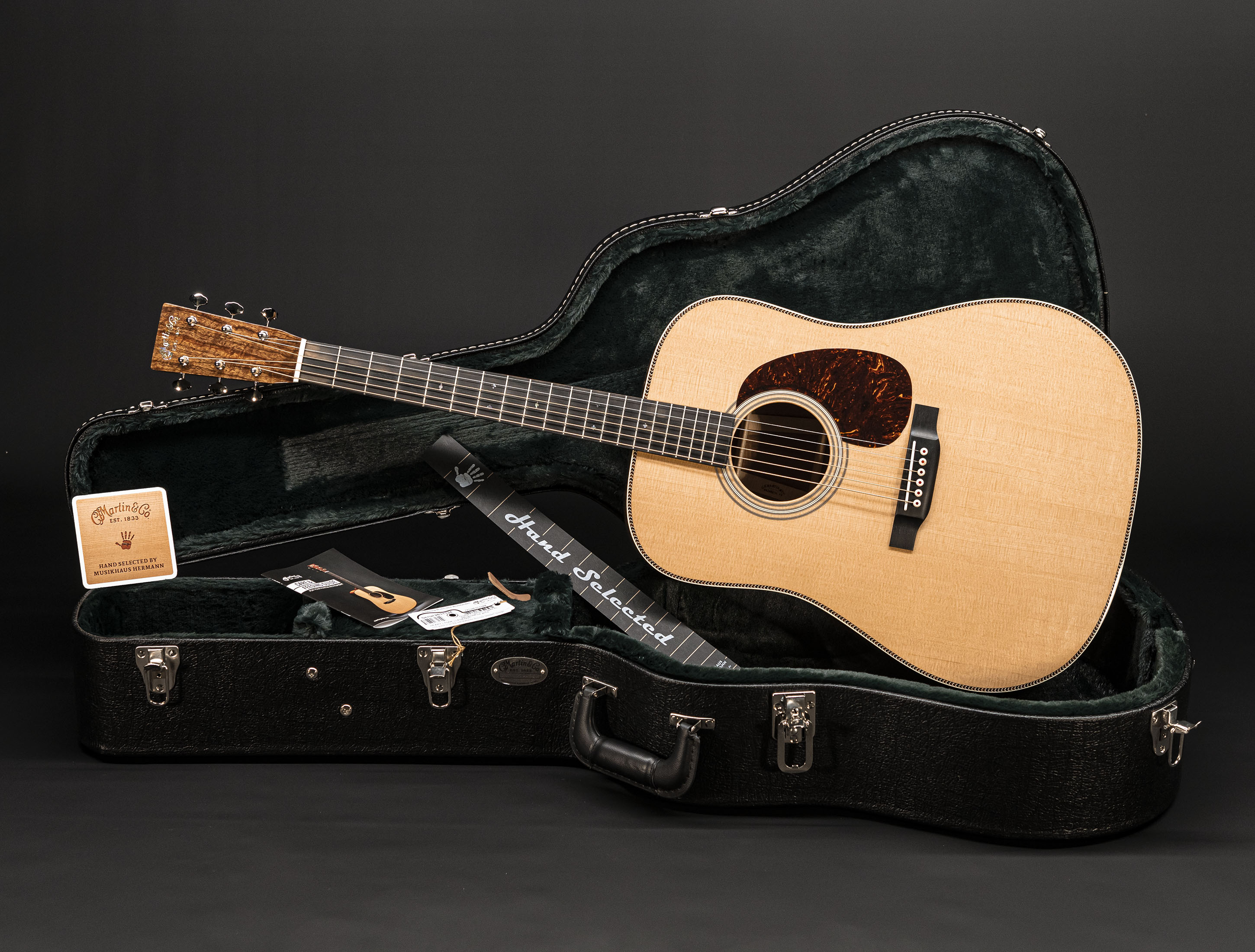 a128131-Martin-Custom-Shop-Super-D-High-Flame-Koa a128131-martin-custom-shop-super-d-high-flame-koa