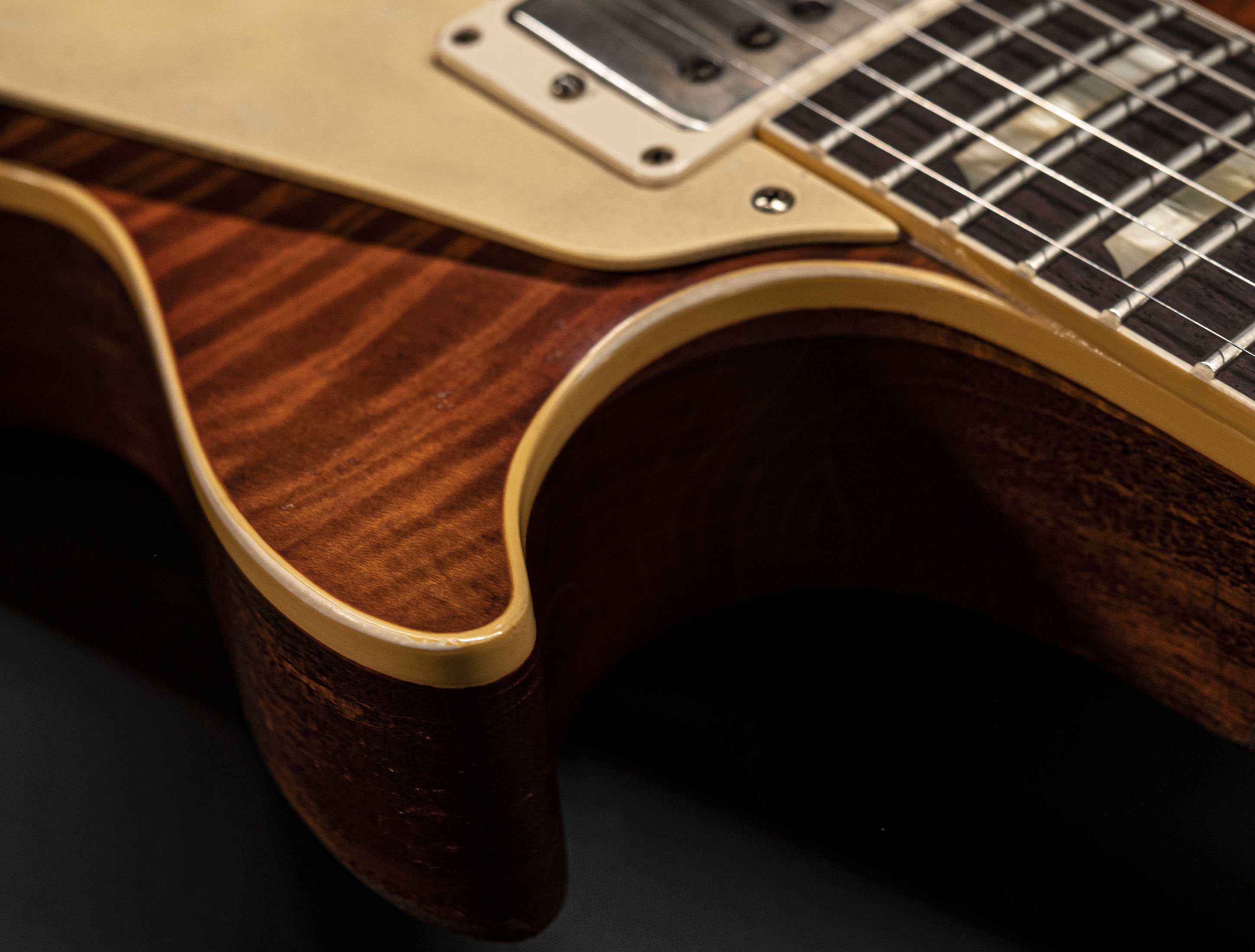 a138836-Gibson-Les-Paul-1959-The-Burst-Tom-Murphy-Painted-TM-R9-Ultra-Heavy-Aged-Murphys-Tea-931783 a138836-gibson-les-paul-1959-the-burst-tom-murphy-painted-tm-r9-ultra-heavy-aged-murphys-tea-931783
