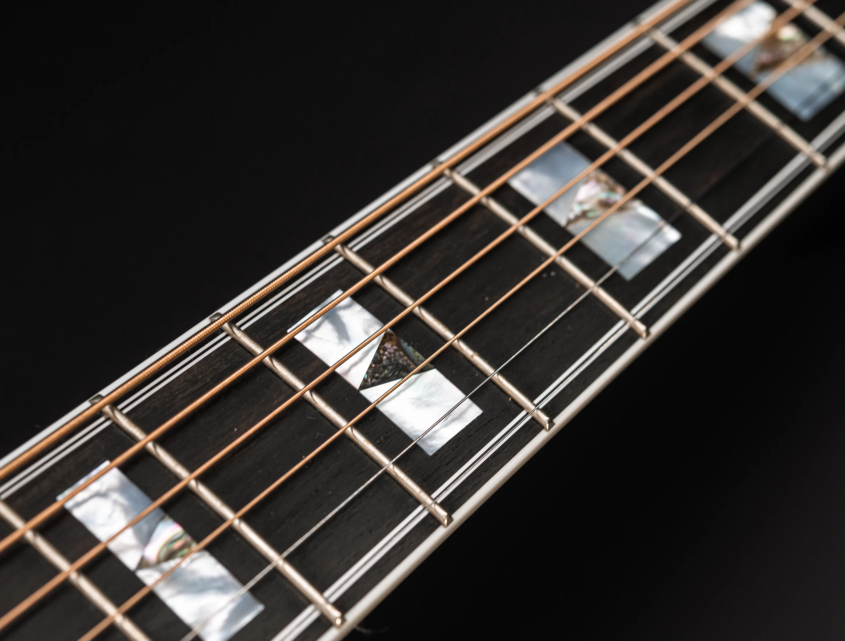 Galerie anzeigen (27 Bilder) a161208 Guild D-55E Natural L.R.Baggs USA