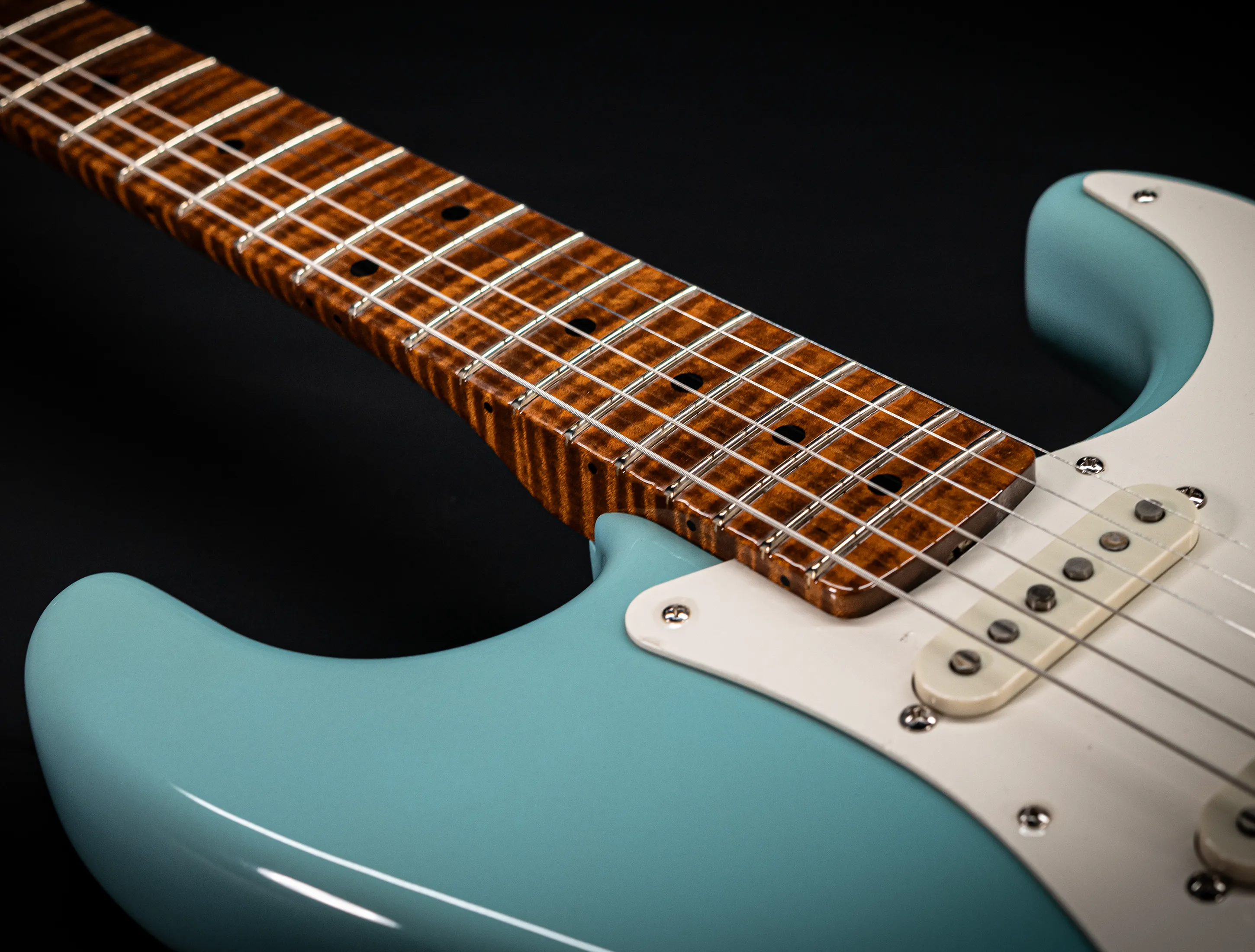 Fender 50`s Limited Stratocaster NOS Mastergrade roasted Flame AAAA Neck - Daphne Blue