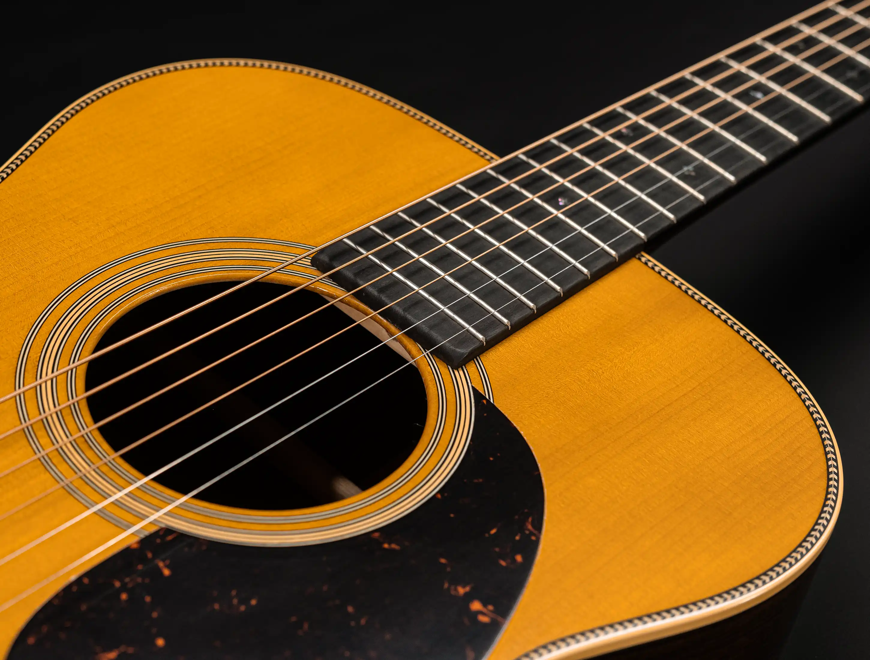 Show gallery (23 images) a154267 Martin-Custom-Shop-000-28-Authentic-1937-Vintage-Low-Gloss-Stage-1-Aging