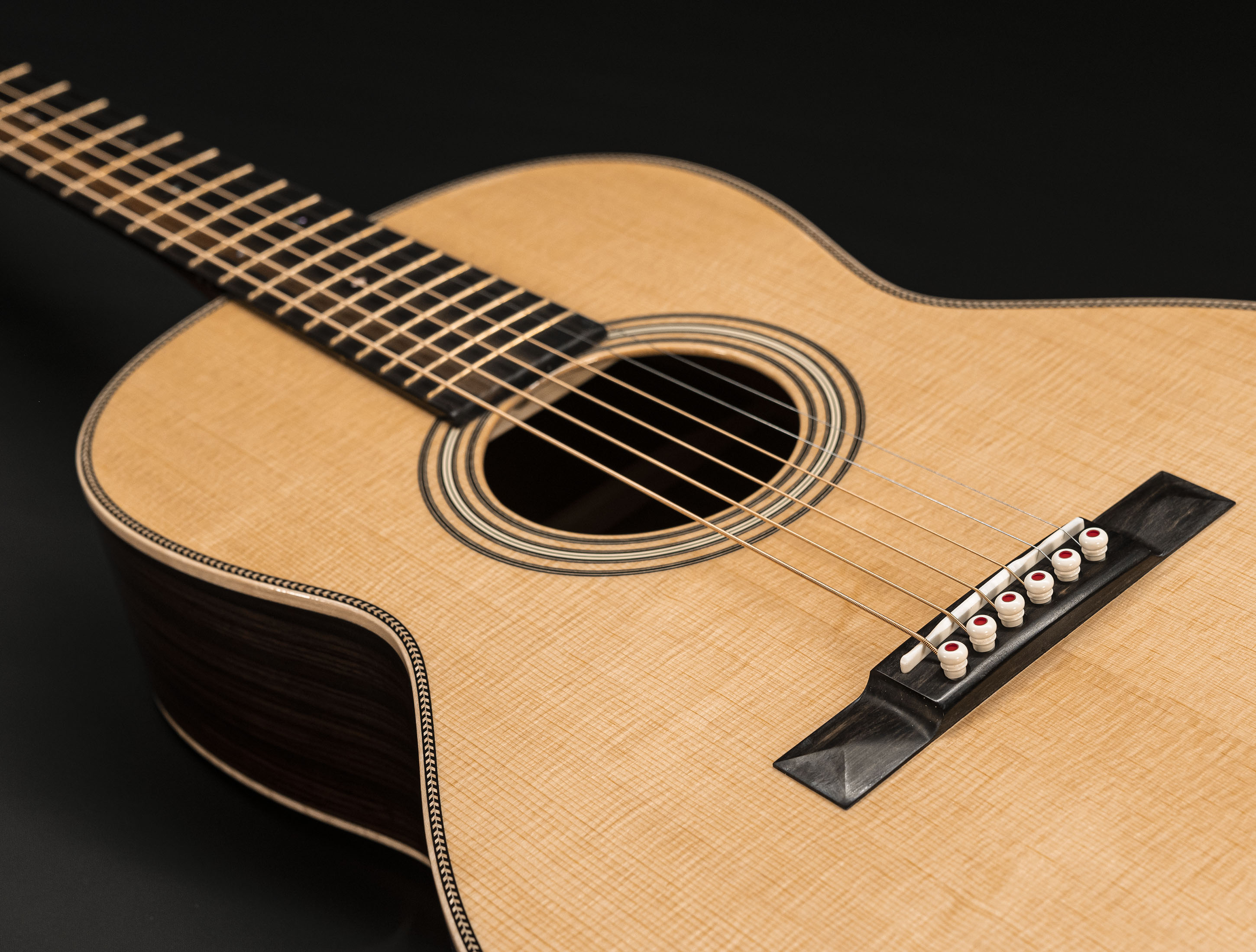 Show gallery (23 images) a140533 martin-0012-28-12-fret-modern-deluxe