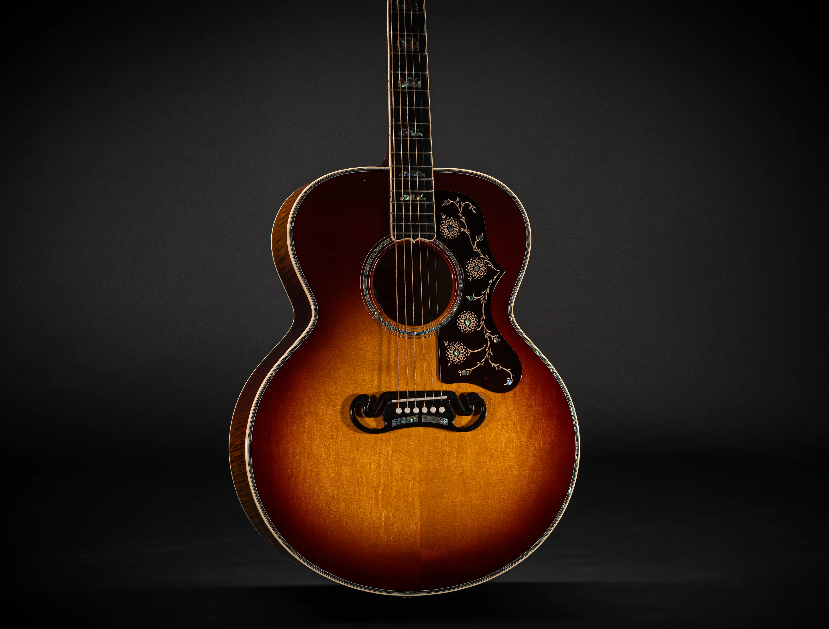 Gibson SJ-200 Custom Wildfire Burst Gibson SJ-200 Custom Wildfire Burst