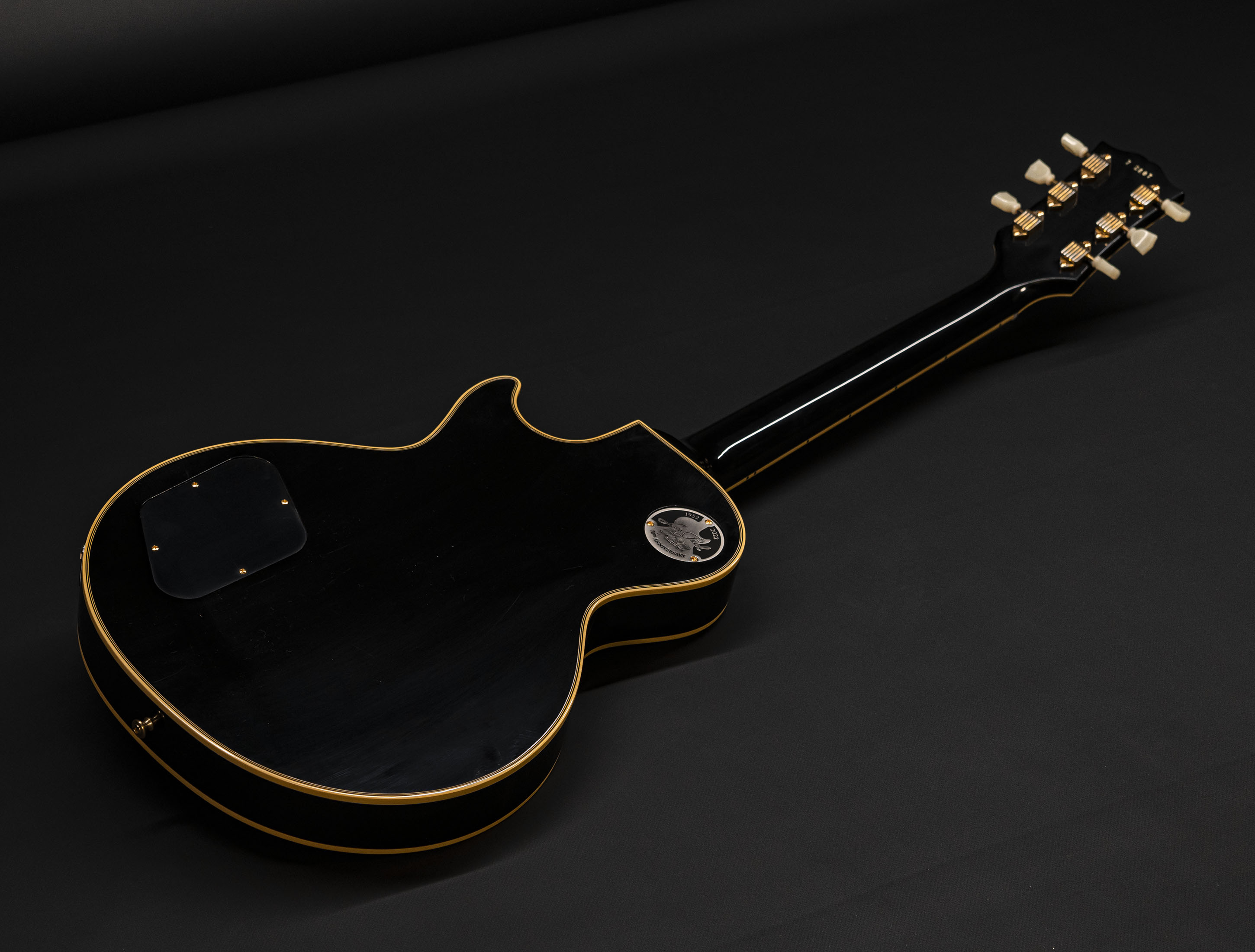 Galerie anzeigen (26 Bilder) a115970-gibson-les-paul-custom-1957-reissue-3-pickup-vos-ebony