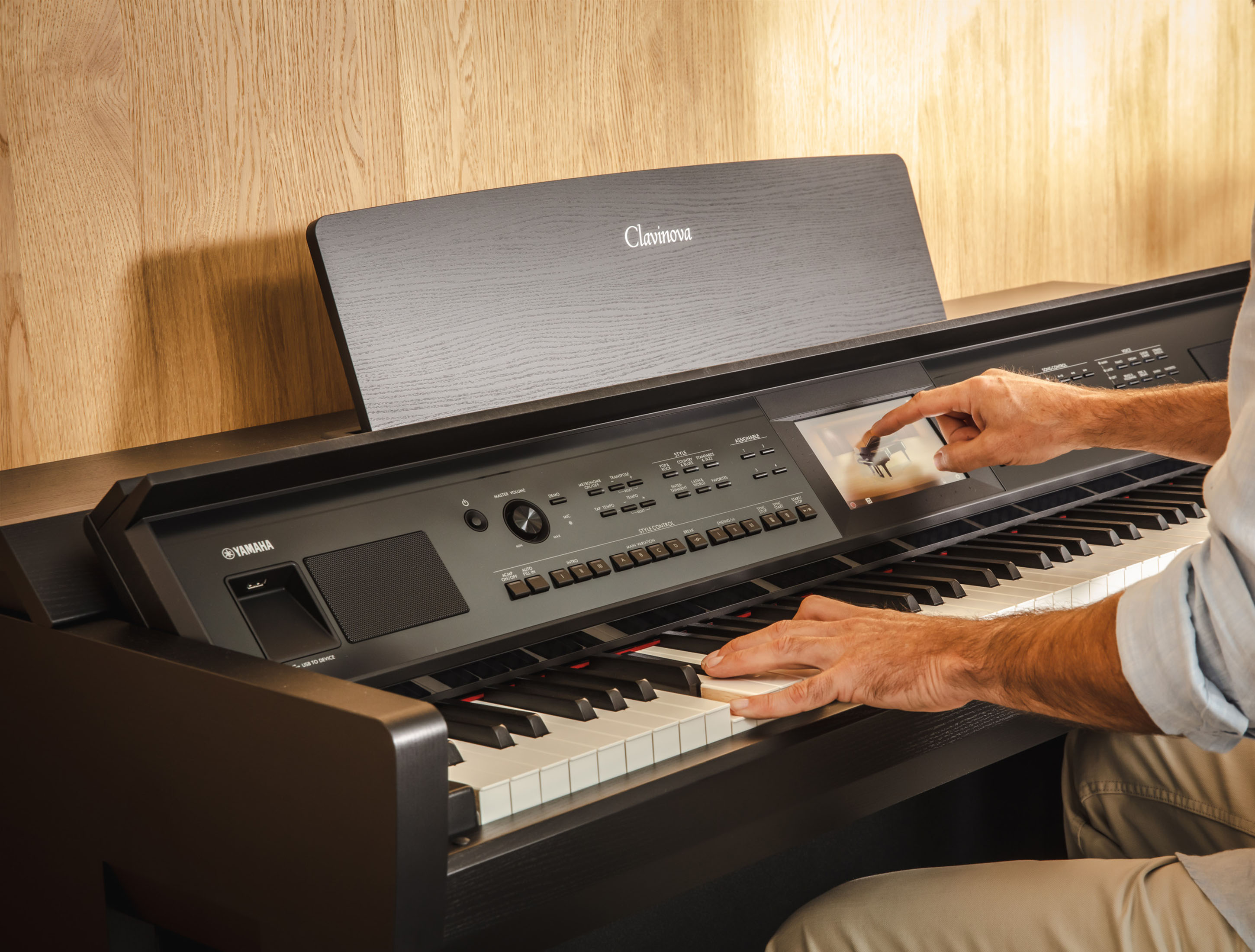 Show gallery (12 images) yamaha-cvp905b-mh009