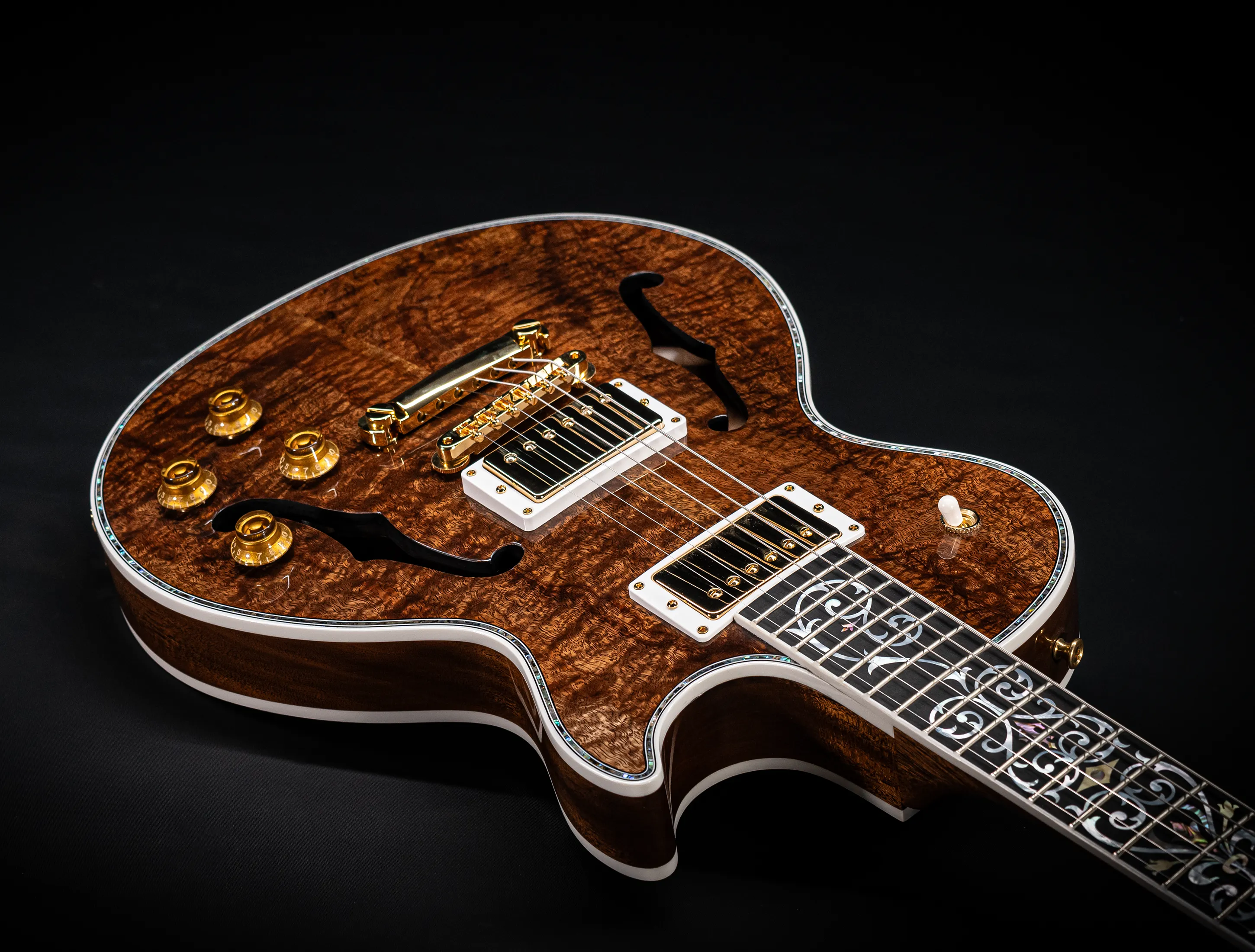 Gibson Les Paul ULTIMA BELLA VOCE Mastergrade Koa F-Hole GLOSS  - ONE-OF-A-KIND