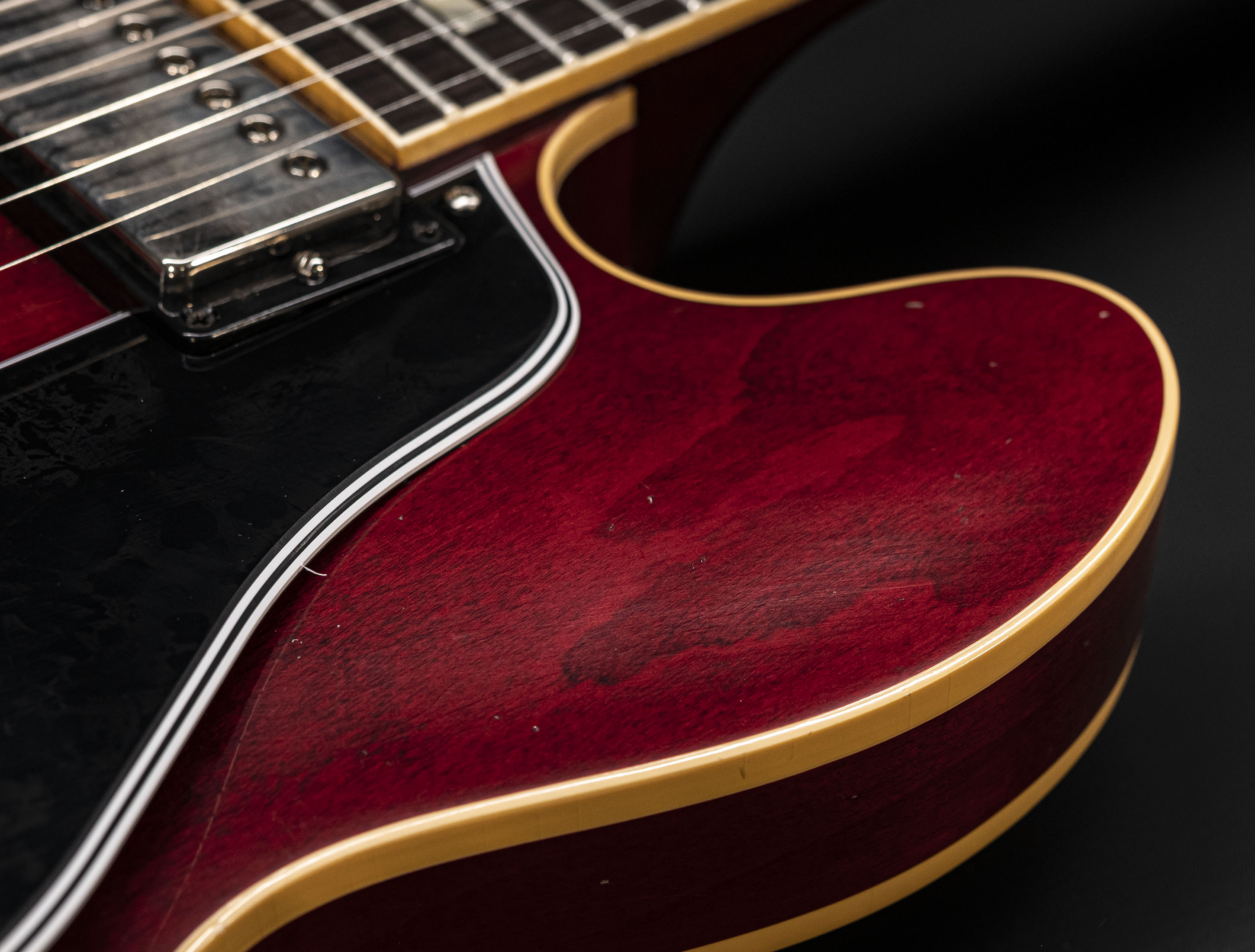 a134647_Gibson-ES-335-1964-Murphy-Lab-Ultra-Light-Aged-Sixties-Cherry a134647 gibson-es-335-1964-murphy-lab-ultra-light-aged-sixties-cherry