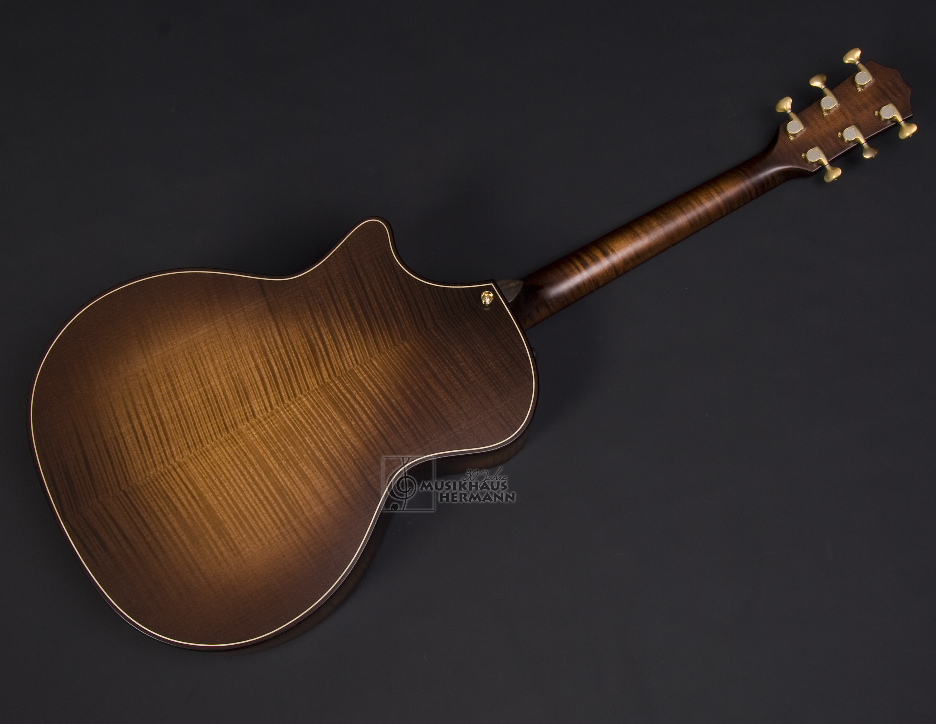 Show gallery (14 images) a7-0322-taylor-614ce-builders-edition-nt-natural