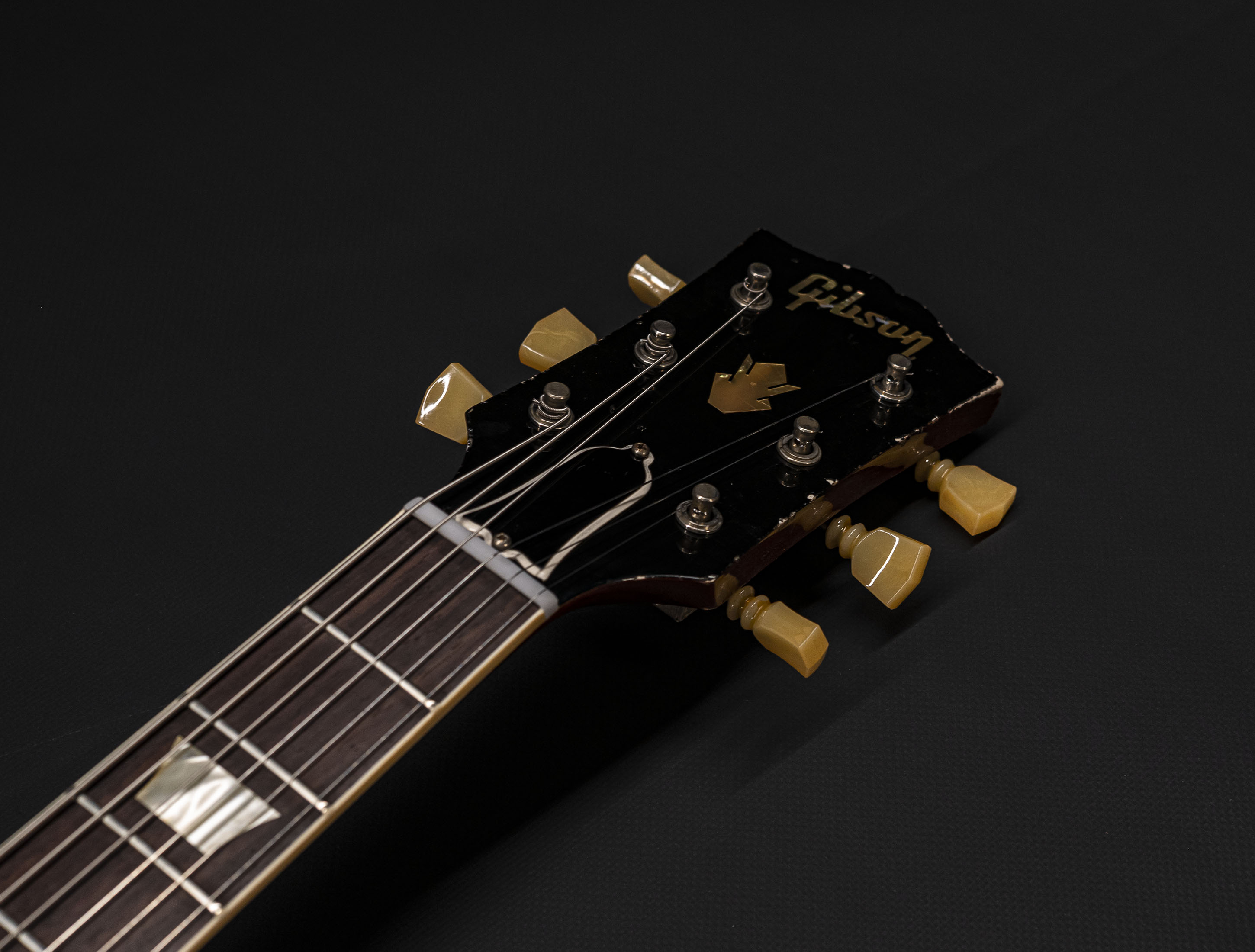 a123191-Gibson-SG-1964-Standard-Reissue-Maestro-Vibrola-Murphy-Lab-Heavy-Aged-Faded-Cherry a123191-gibson-sg-1964-standard-reissue-maestro-vibrola-murphy-lab-heavy-aged-faded-cherry
