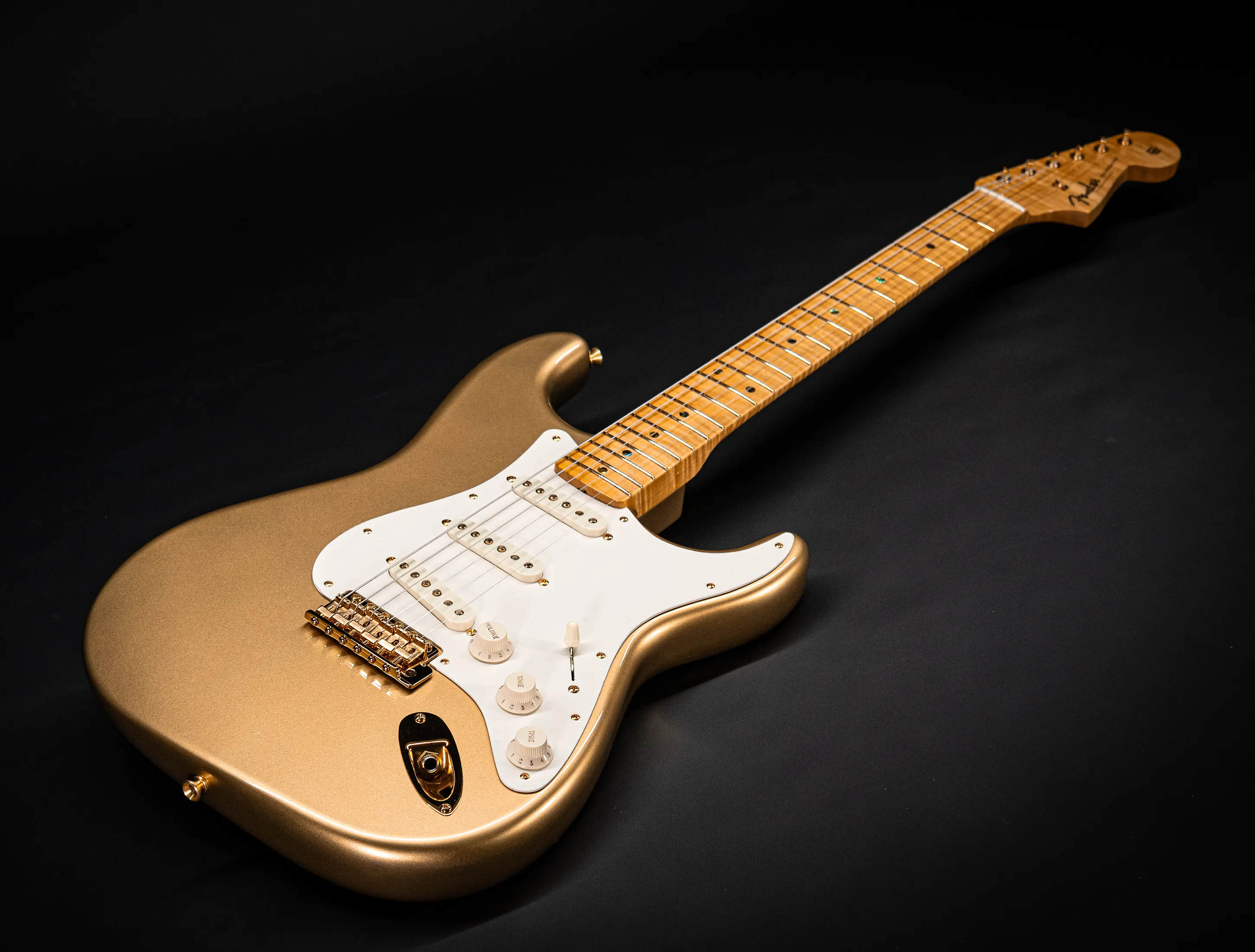 Fender 70th Anniversary Limited Stratocaster NOS Mastergrade Flame AAAA Neck - Aztec Gold