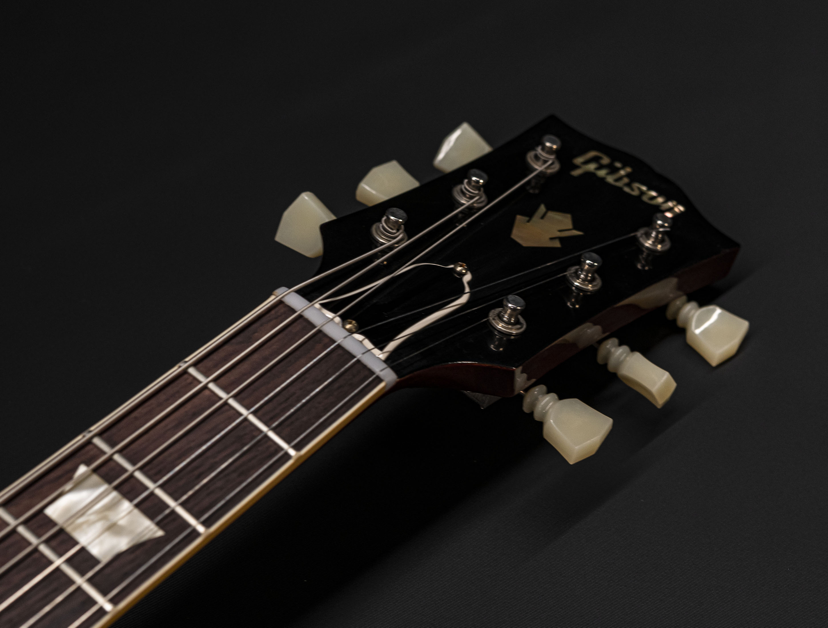 a128072-Gibson-SG-1964-Standard-Reissue-Maestro-Vibrola-VOS-Cherry-Red a128072-gibson-sg-1964-standard-reissue-maestro-vibrola-vos-cherry-red