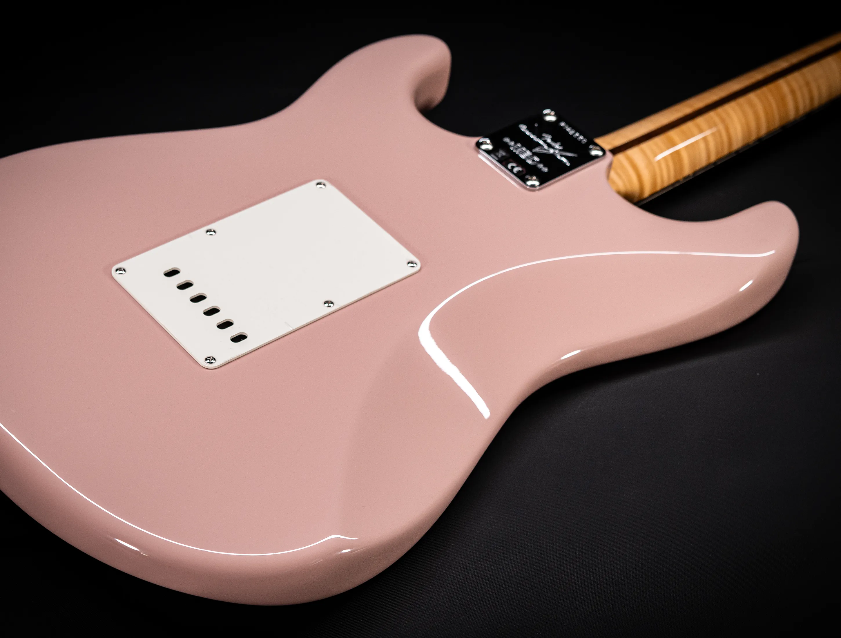 Fender MBD 1963 Stratocaster Prestige NOS flame Neck - Shell Pink
