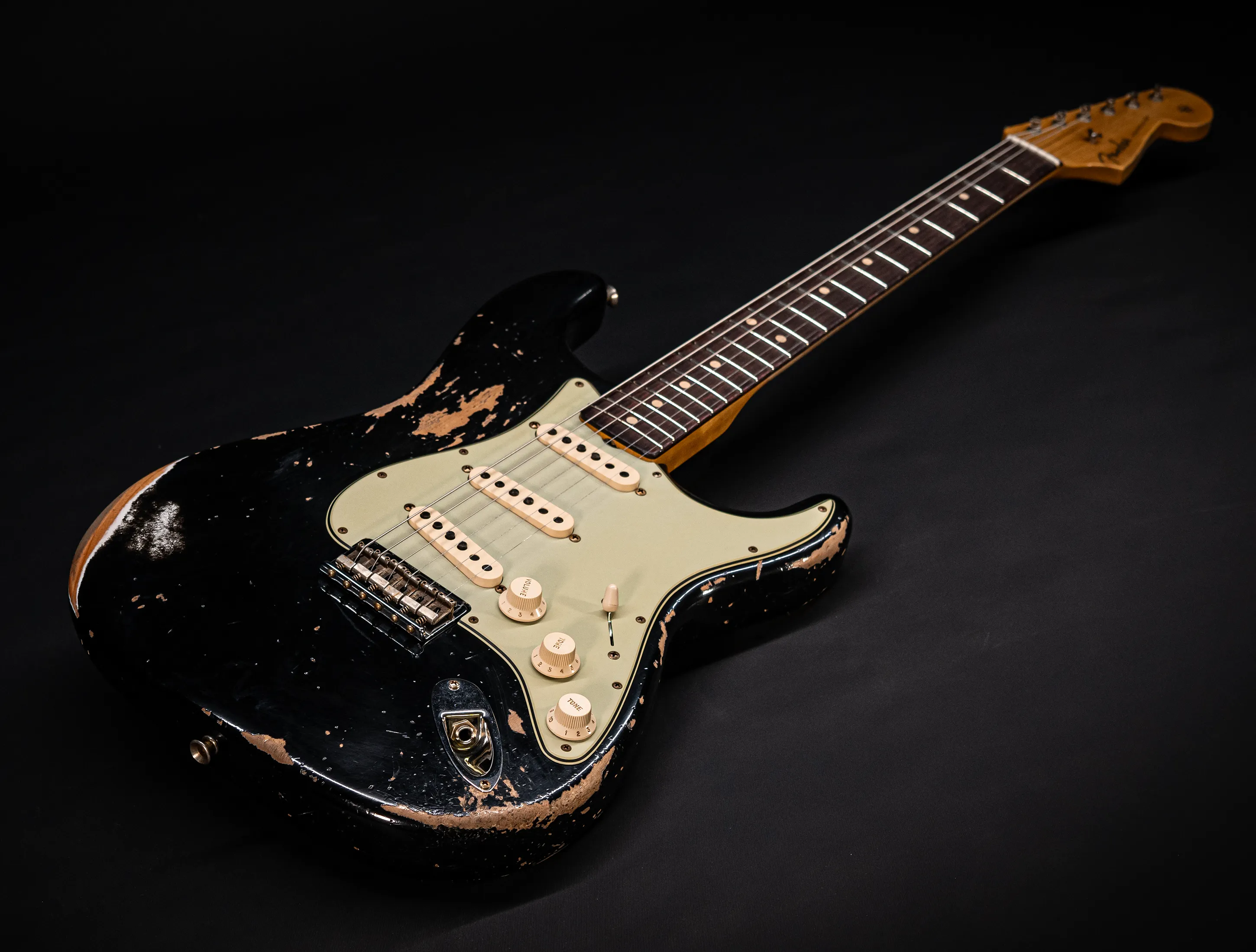 a172958Fender MBD Limited 1963 Hardtail Stratocaster Heavy Relic - Black Muikhaus-Hermann