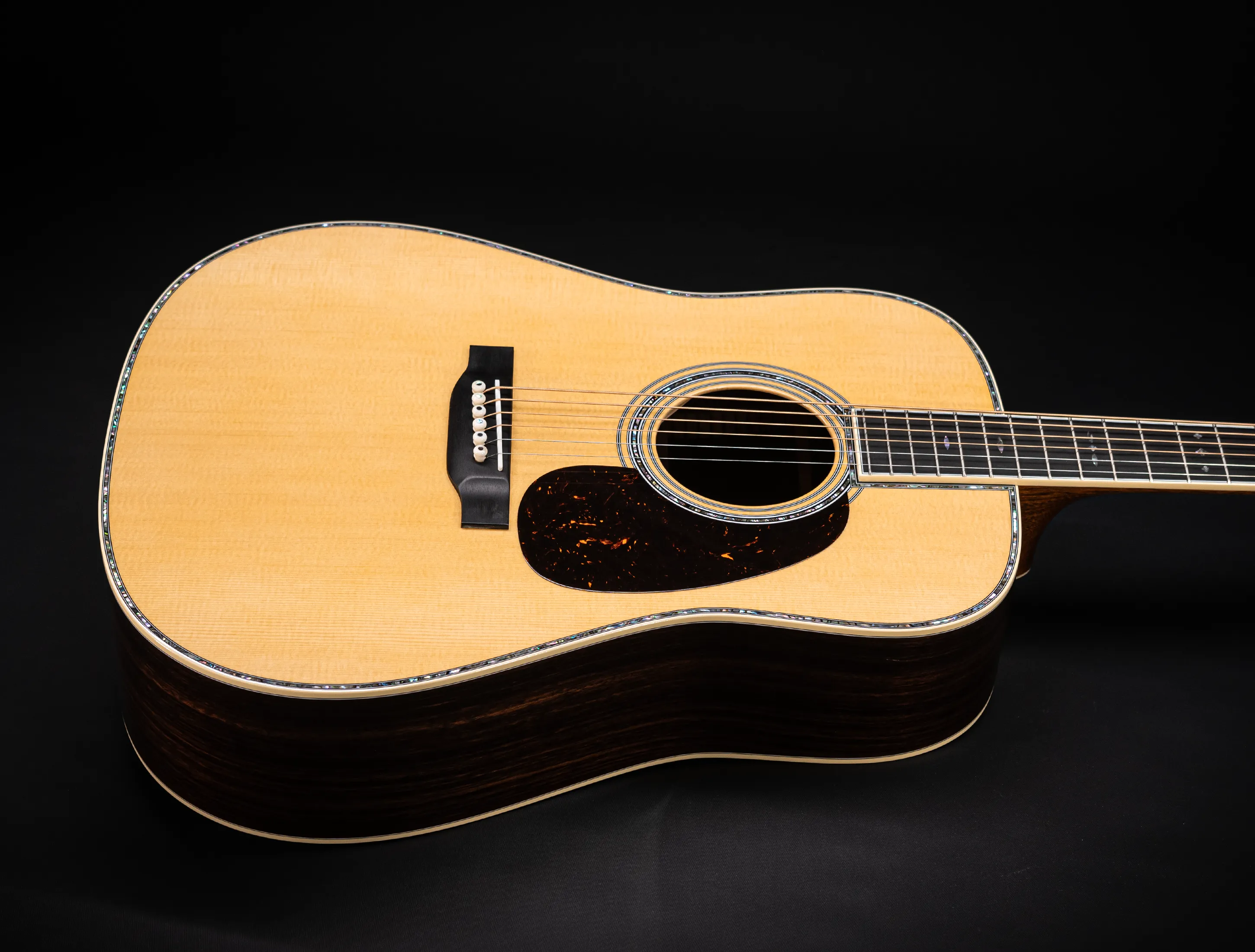 a172424 Martin D-42 Standard Refresh NEW 2025 Musikhaus-Hermann