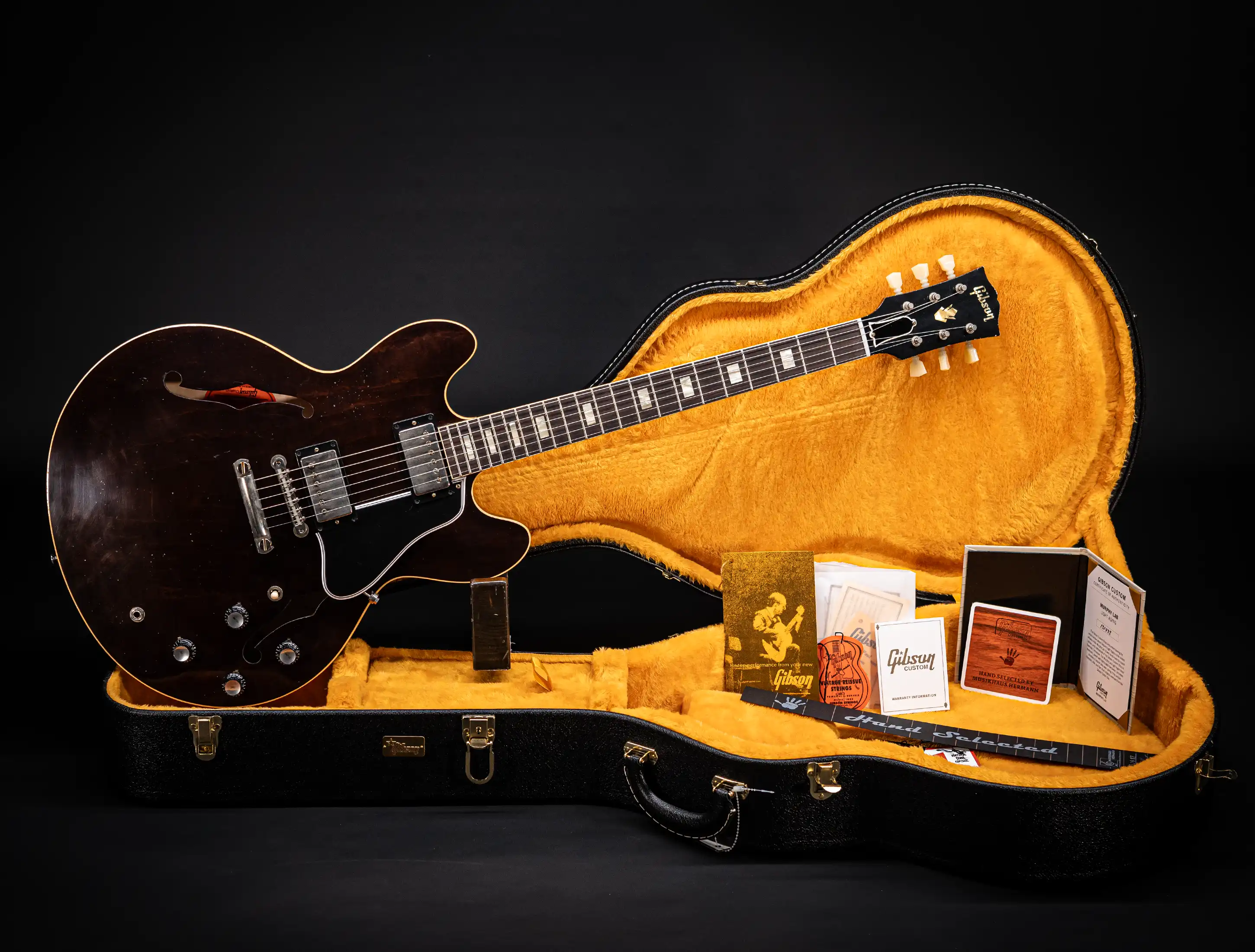 Galerie anzeigen (29 Bilder) a154446 Gibson-ES-335-1964-Custom-Shop-Murphy-Lab-Light-Aged-Figured-Maple-Antique-Walnut-Stain
