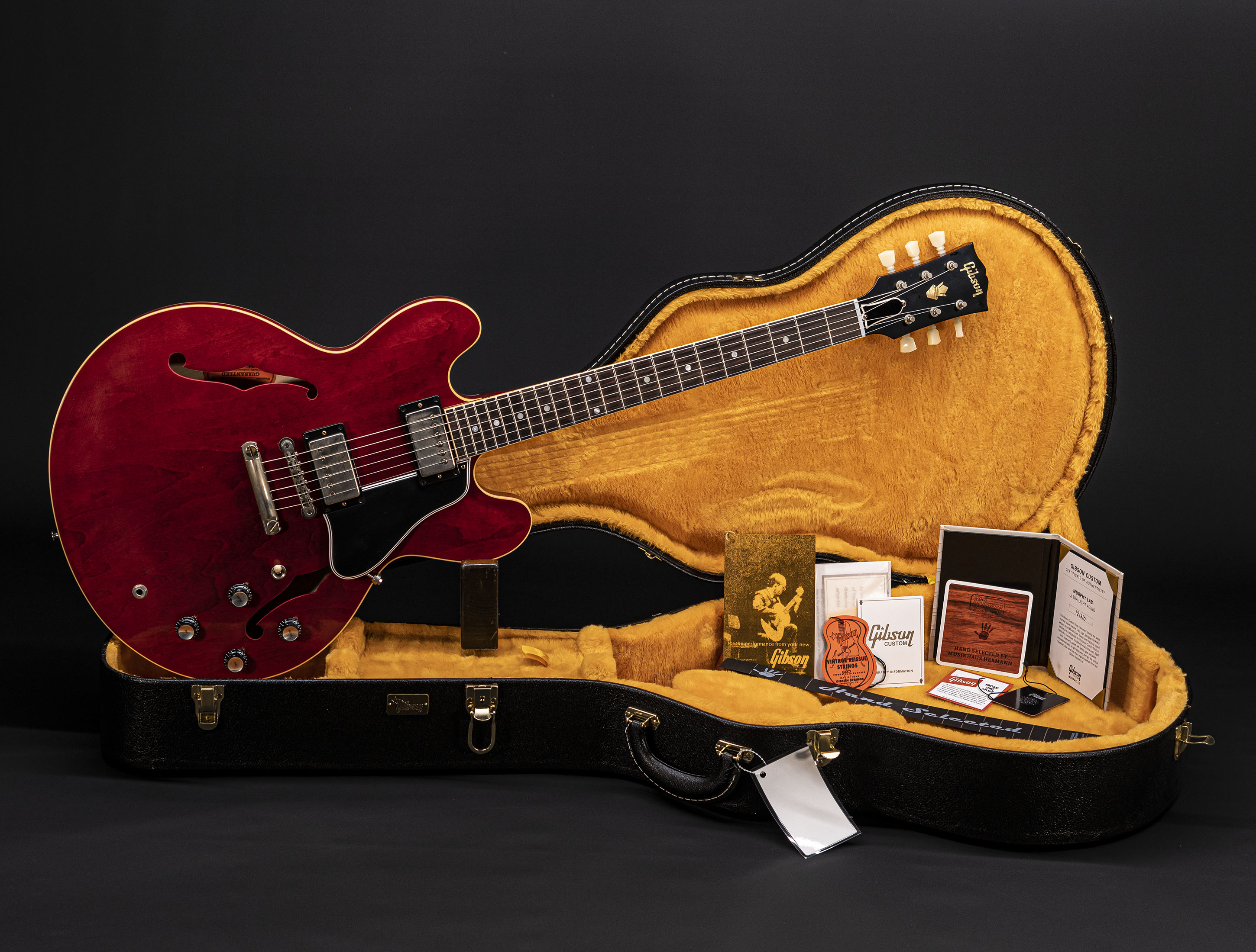 a126621_Gibson-ES-335-1961-Murphy-Lab-Ultra-Light-Aged-Sixties-Cherry a126621 gibson-es-335-1961-murphy-lab-ultra-light-aged-sixties-cherry