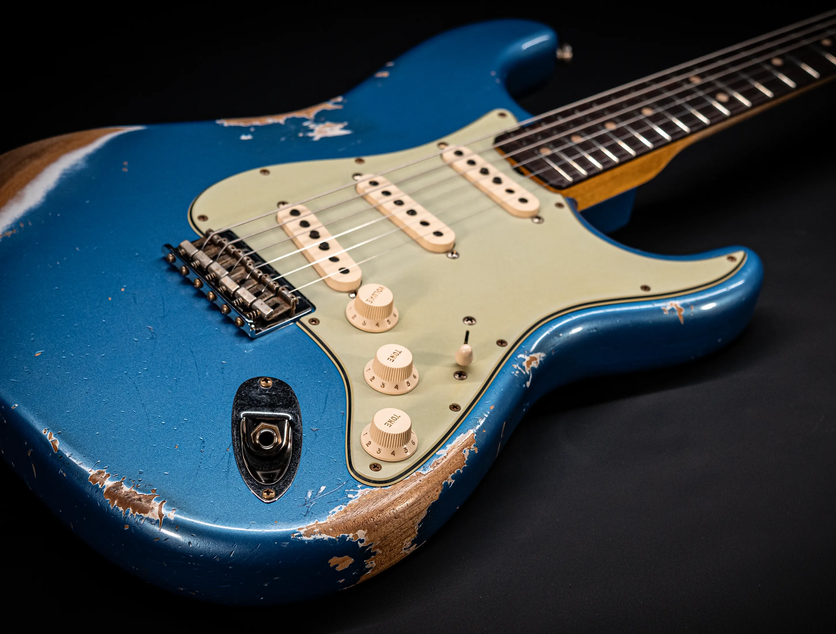a174388-Fender-MBD-Limited-1963-Hardtail-Stratocaster-Heavy Relic-Lake-Placid-Blue-