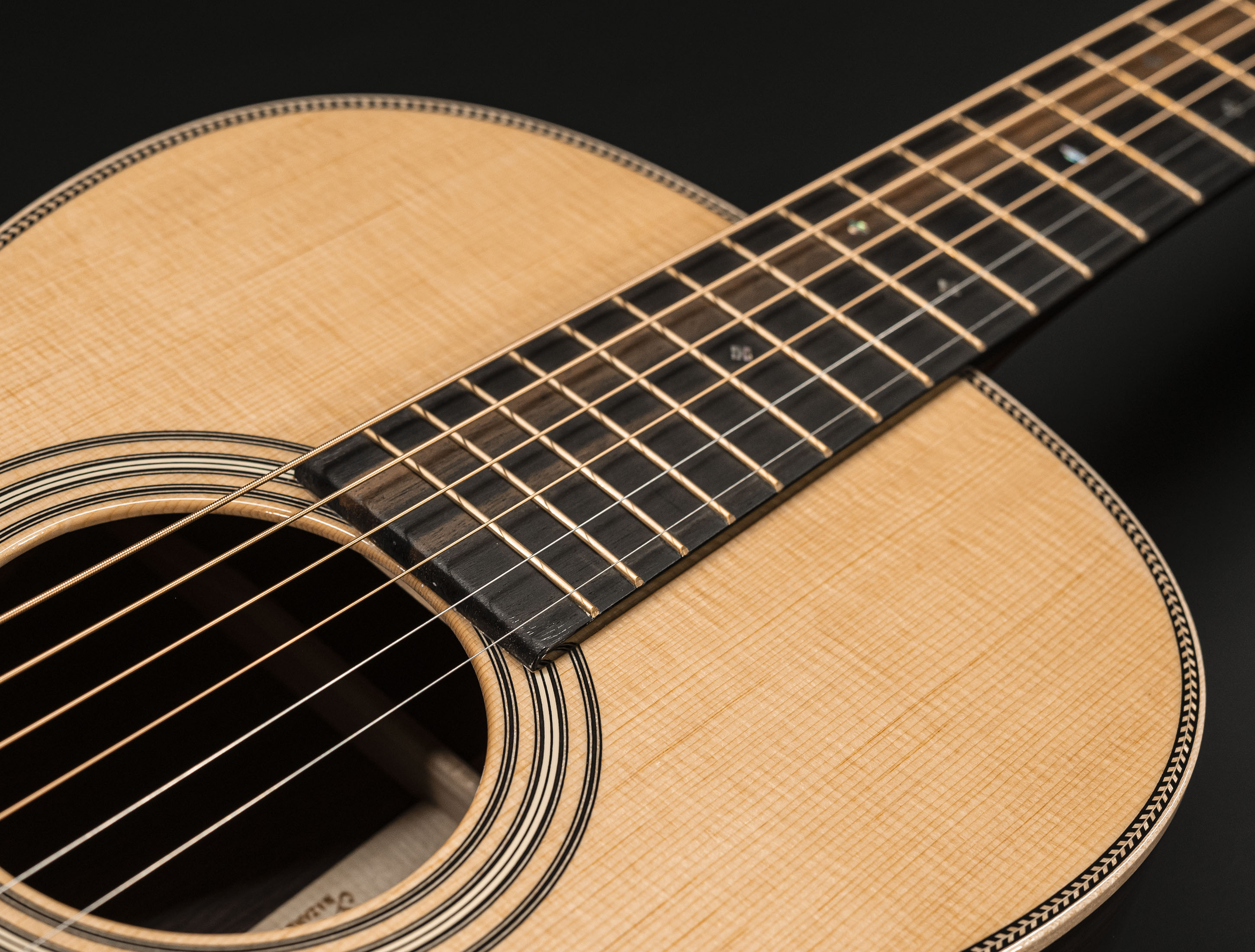 Show gallery (23 images) a140517 martin-0012-28-12-fret-modern-deluxe