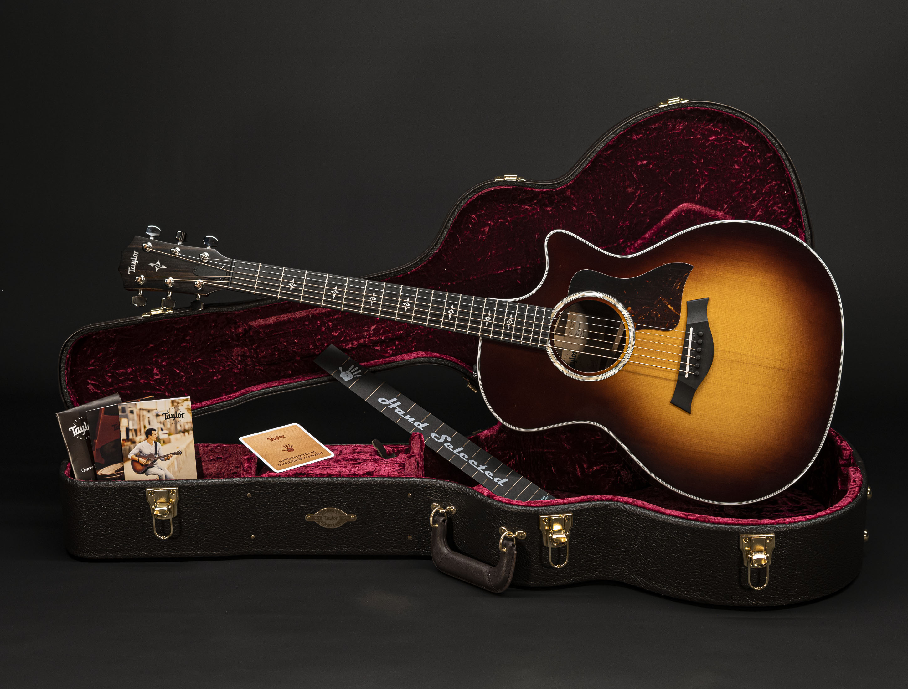 Galerie anzeigen (26 Bilder) a132419-taylor-414ce-r-tobacco-sunburst