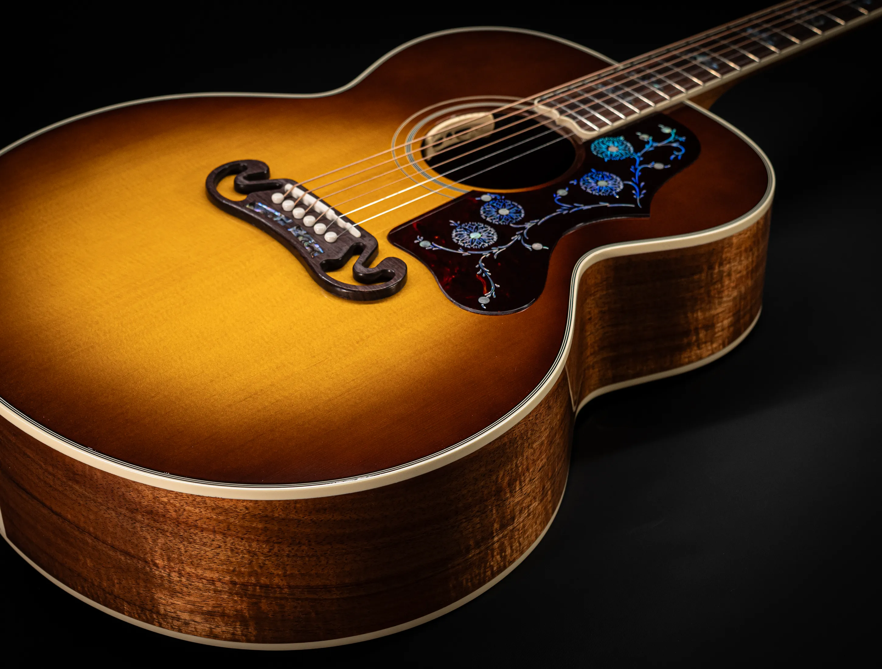 Gibson SJ-200 Elegant Koa - Honey Burst