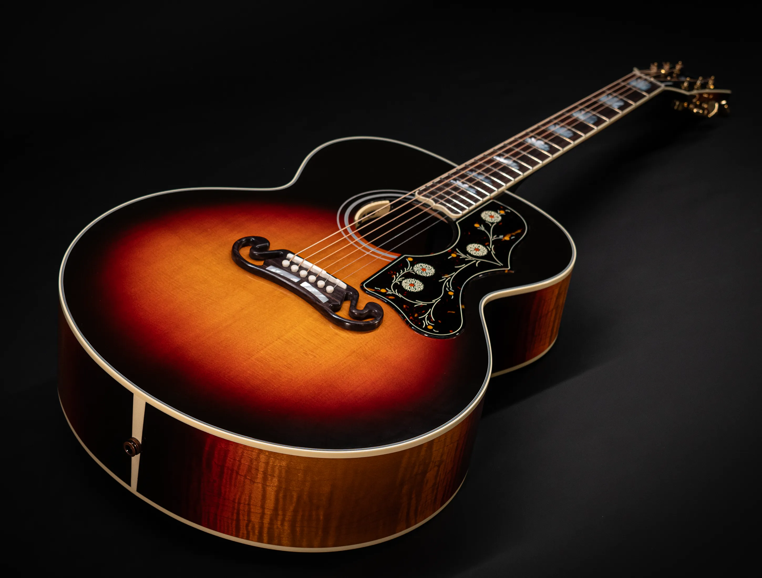 a173676 Gibson SJ-200 Standard Tri Burst MCJB20TB musikhaus-hermann