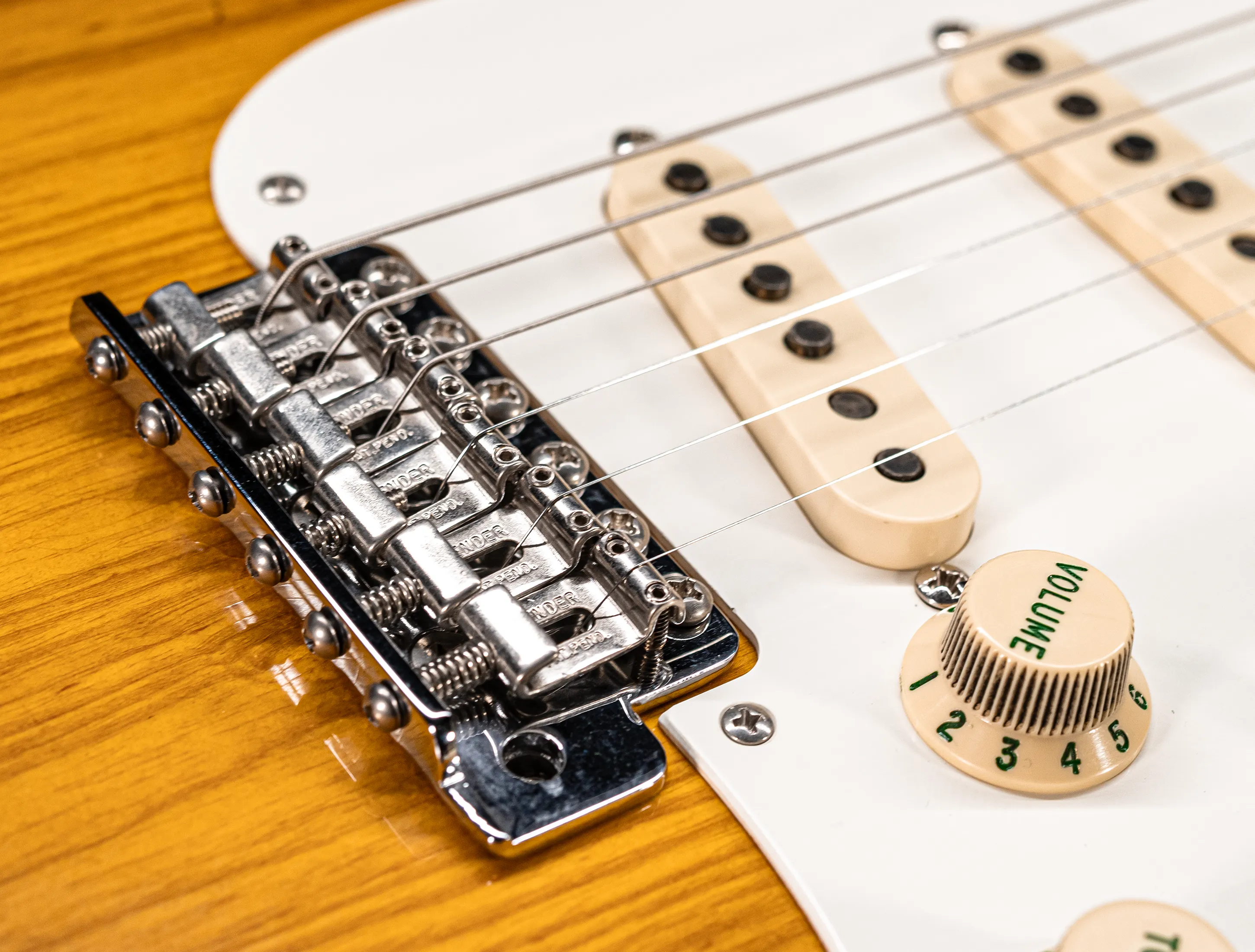 Fender Masterbuilt Kyle McMillin 1957 Stratocaster Closet Classic Ash Body - Sunburst