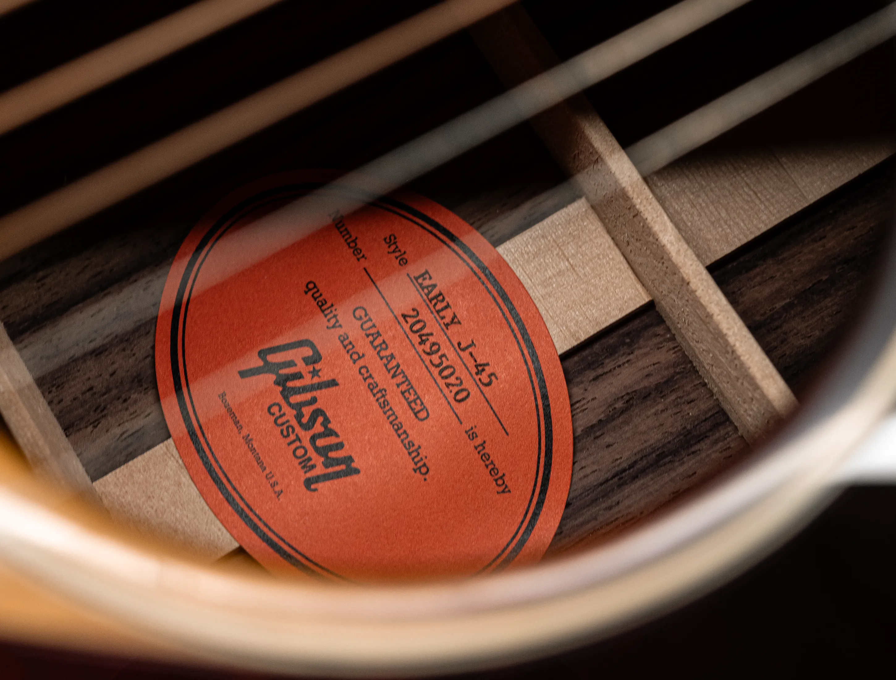 Show gallery (30 images) a175809-Gibson-J-45-Rosewood-EARLY-50s-Golden-Era-Custom-Shop-Adirondack-Vintage-Sunburst-Musikhaus-Hermann-