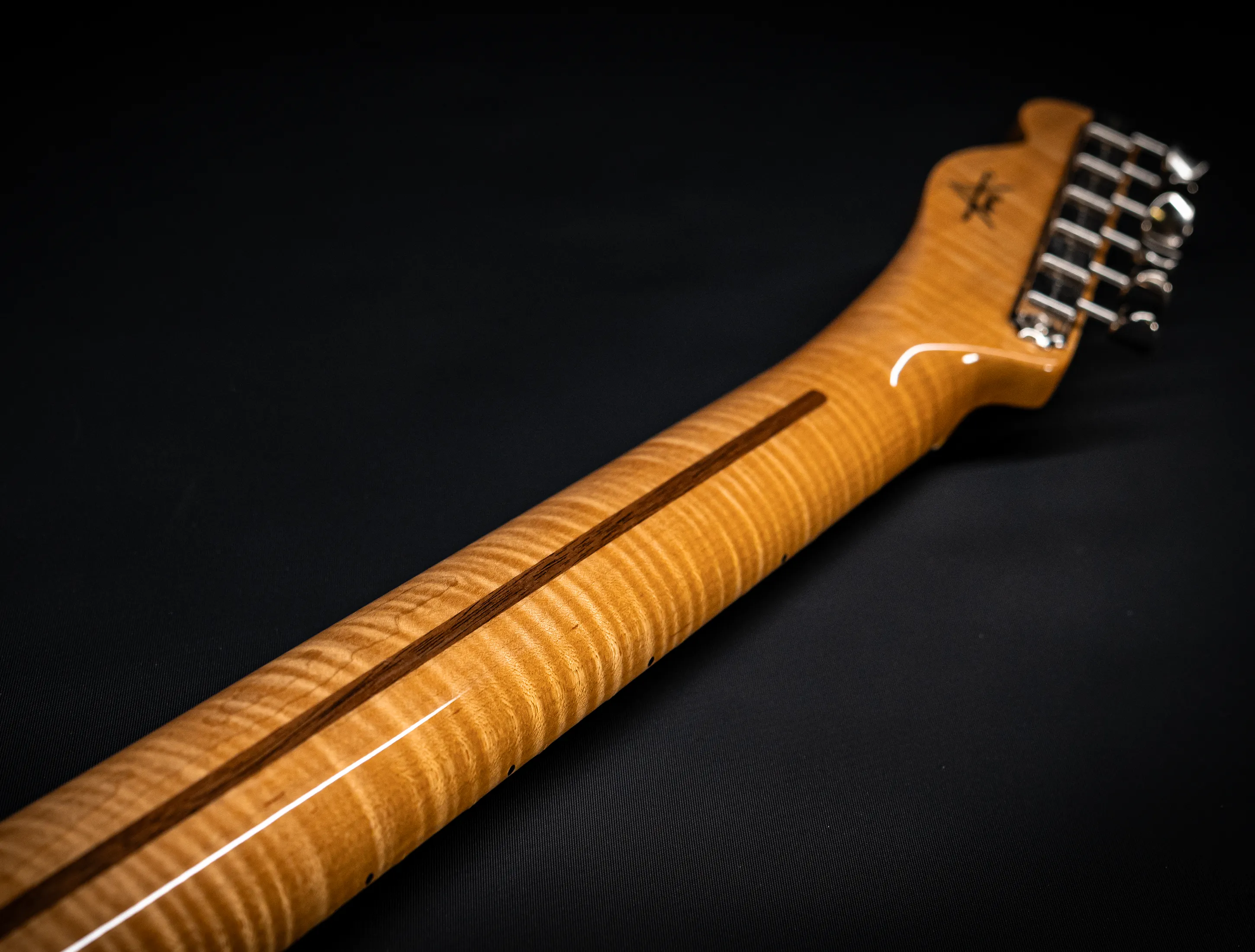 a175679-Fender-MBD- Limited-1952-Humbucker-Telecaster-Timeless-NOS-flame-Neck-Aged-Butterscotch-Blonde-