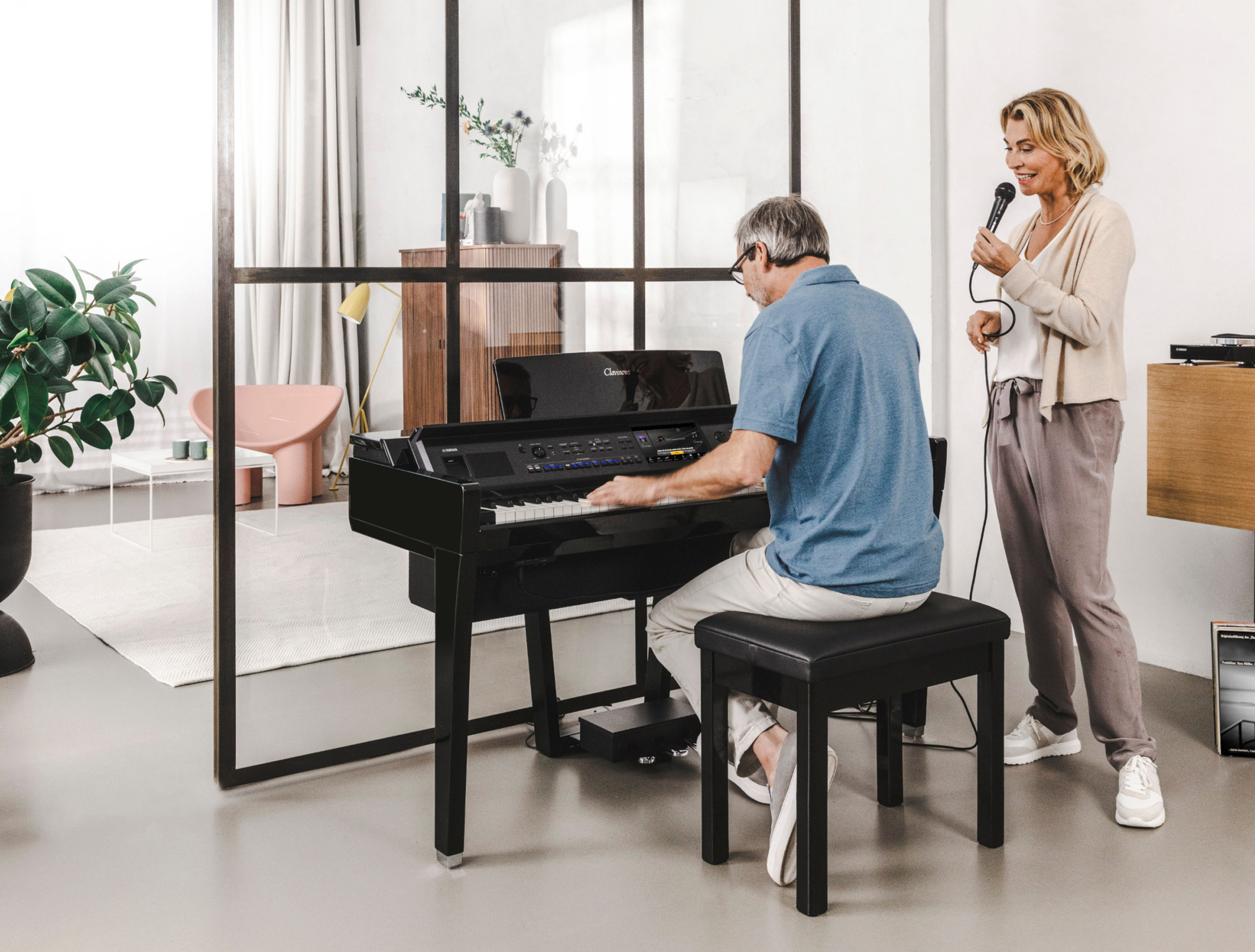 Galerie anzeigen (12 Bilder) yamaha-cvp909pe-ls003