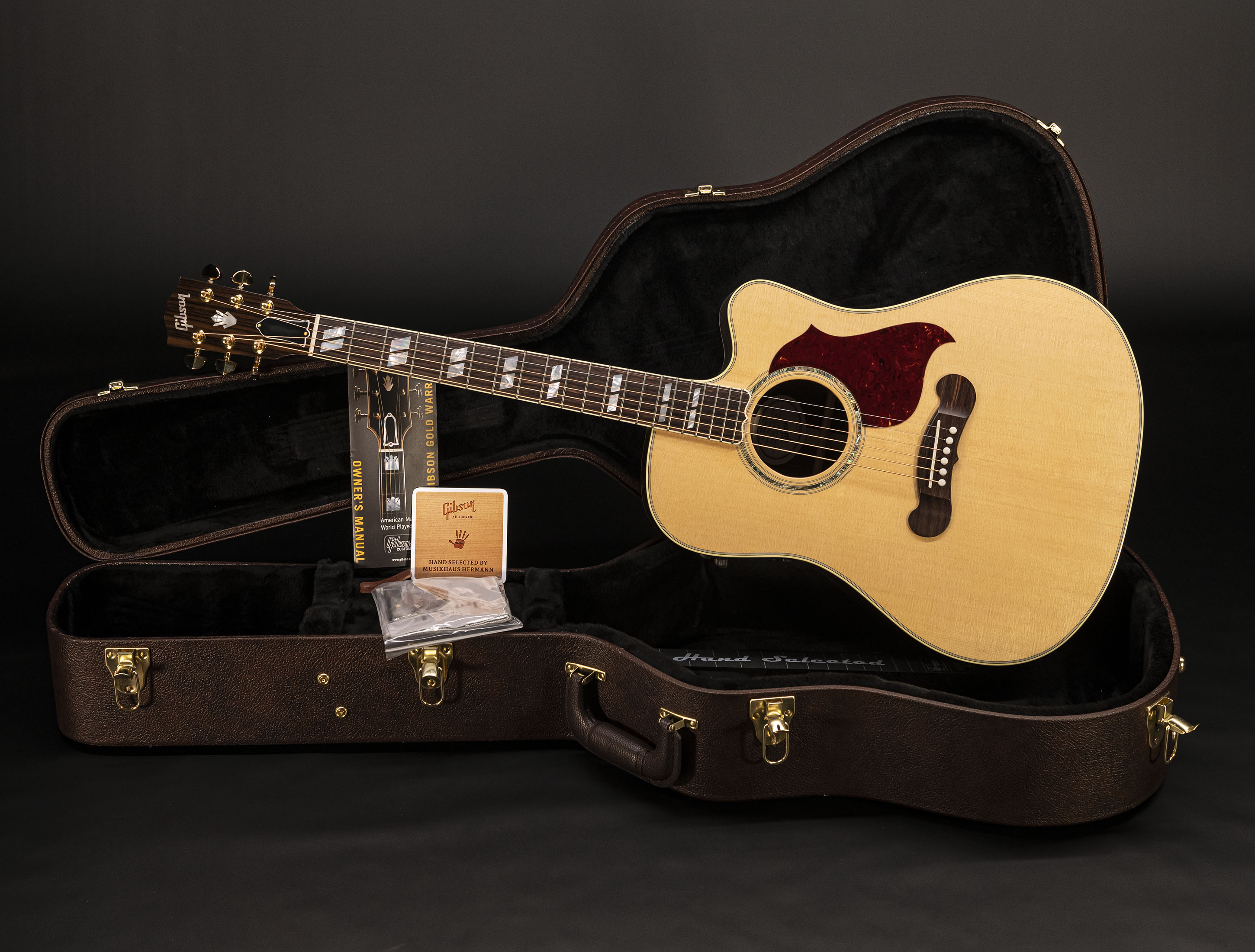 Gibson Songwriter Standard EC Rosewood Cutaway - Antique Natural