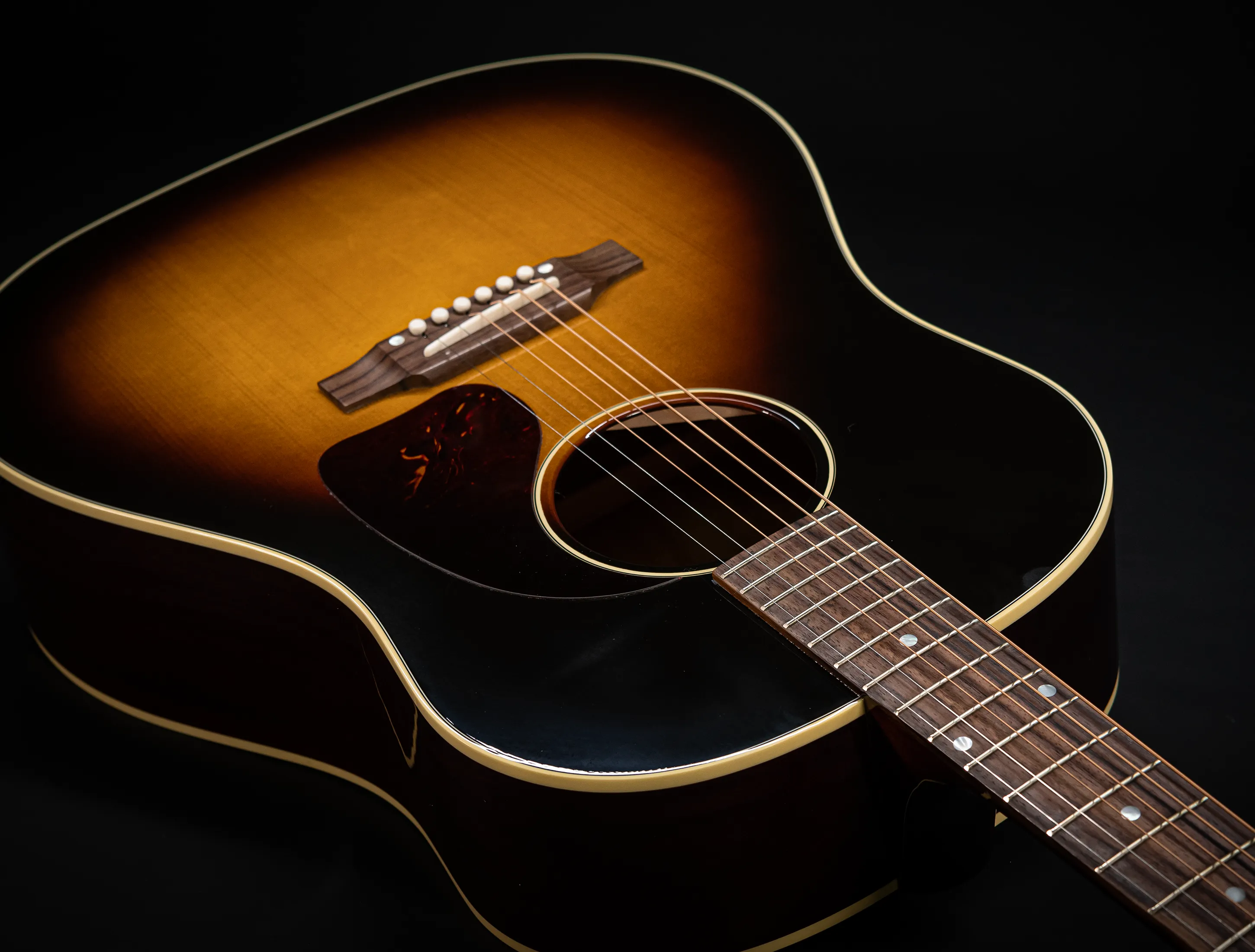 Galerie anzeigen (33 Bilder) a174908-Gibson-J-45-EARLY-50`s-Golden-Era-Custom-Shop-Adirondack-Vintage-Sunburst-