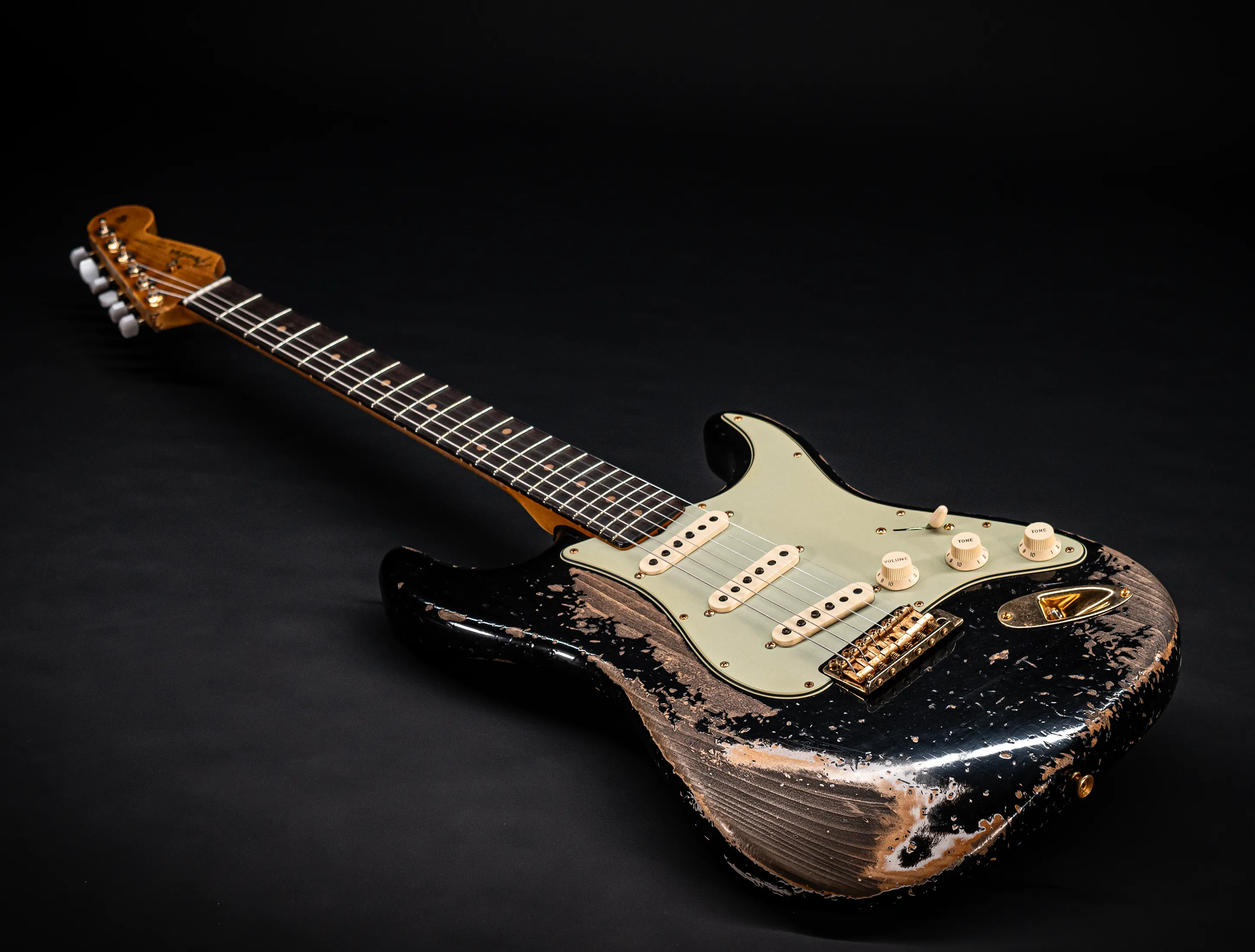 Fender MBD 1963 Stratocaster Super Heavy Relic Black - Gold Hardware