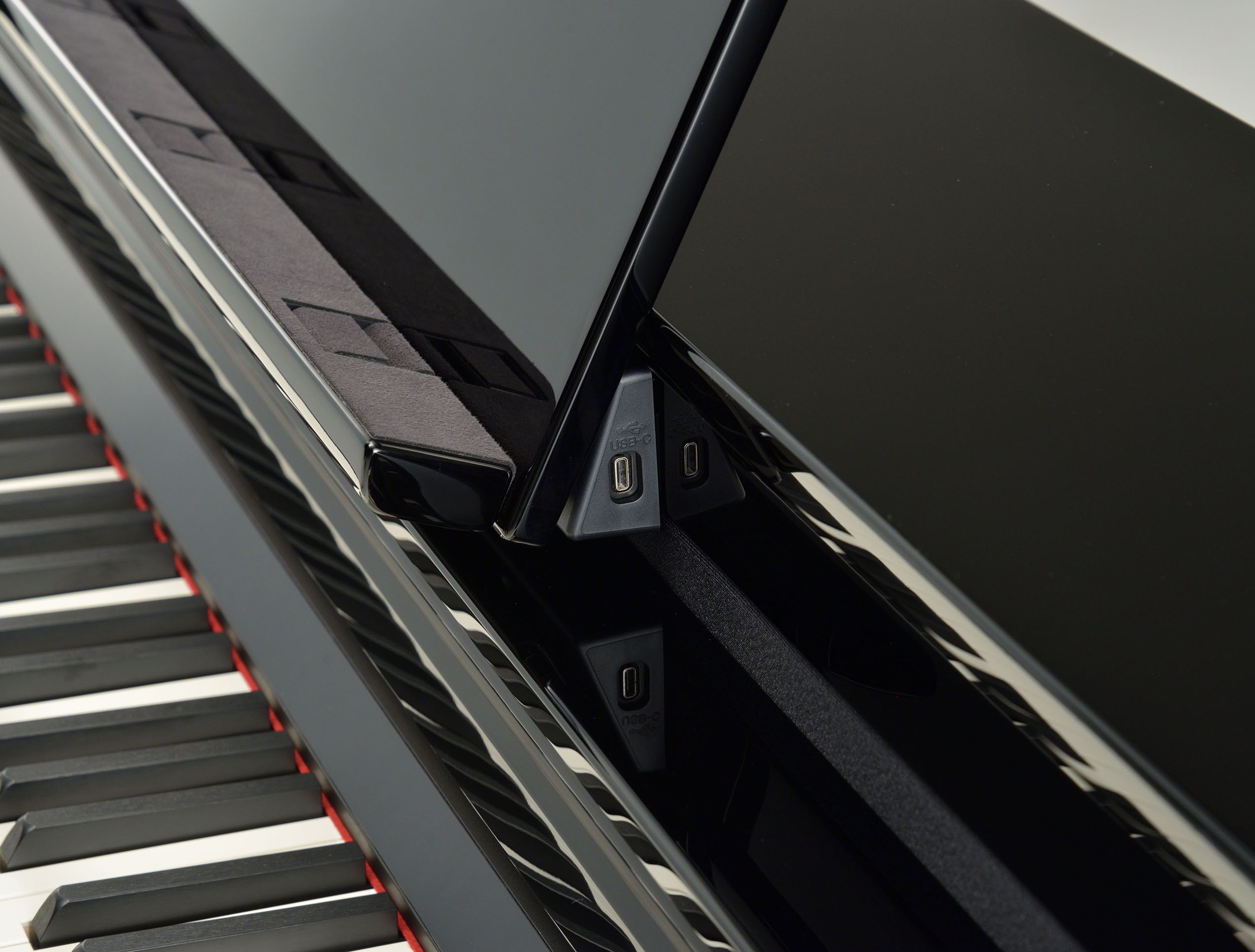 Galerie anzeigen (10 Bilder) yamaha-csp275pe-mh-005