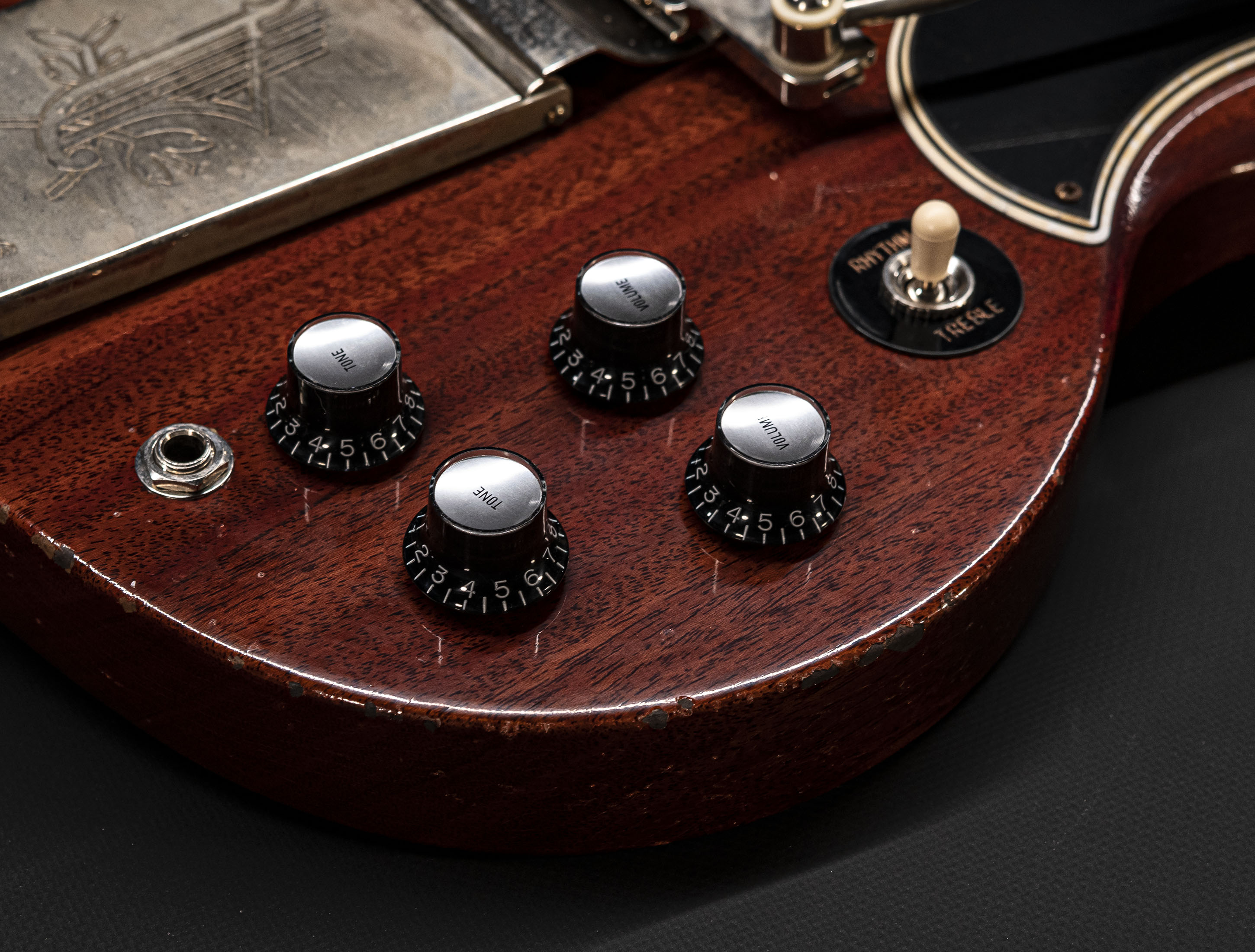 a123186-Gibson-SG-1964-Standard-Reissue-Maestro-Vibrola-Murphy-Lab-Heavy-Aged-Faded-Cherry a123186-gibson-sg-1964-standard-reissue-maestro-vibrola-murphy-lab-heavy-aged-faded-cherry