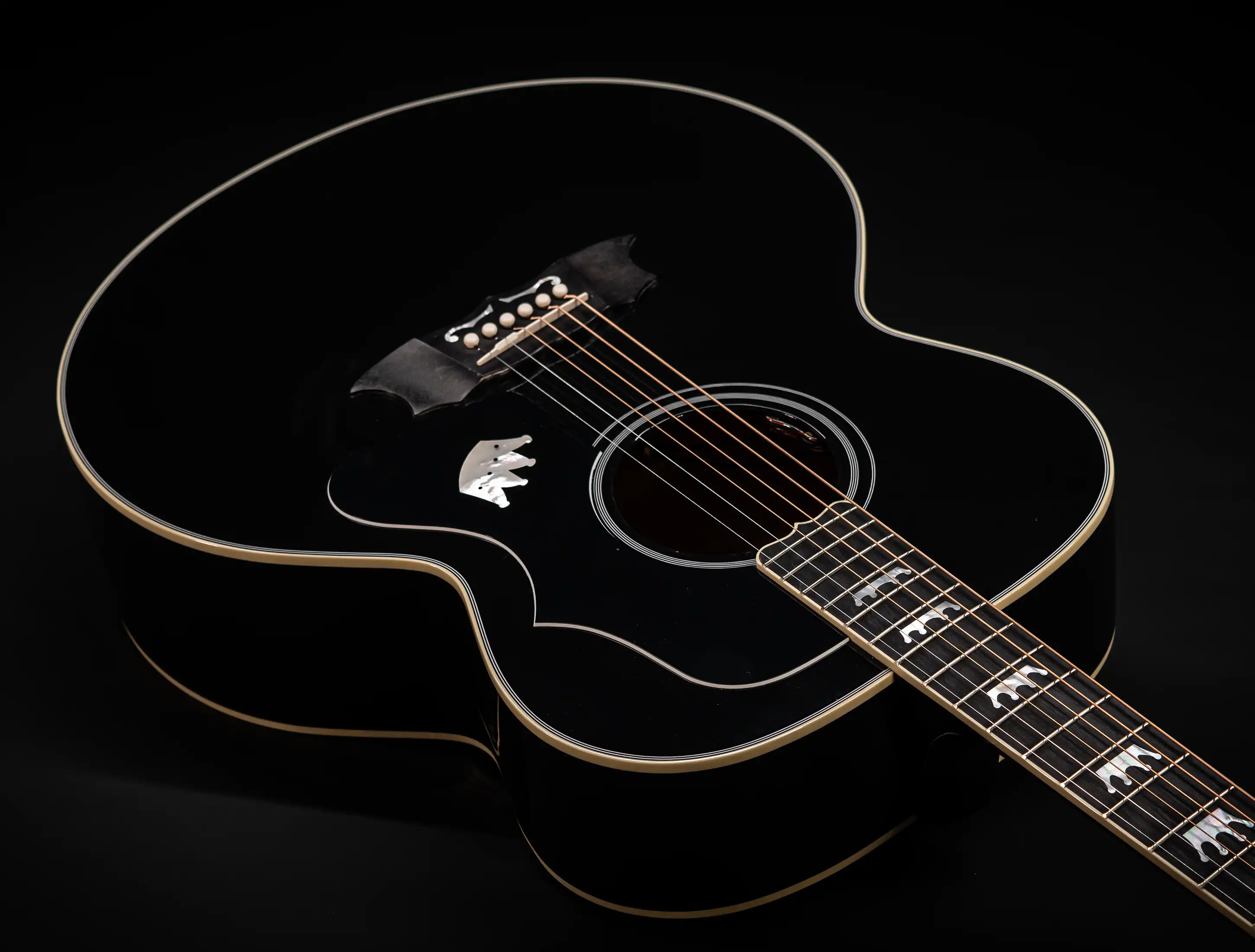 Show gallery (26 images) a154128 Gibson-SJ-200-King-Crown-of-Rock-and-Roll-Custom-Shop