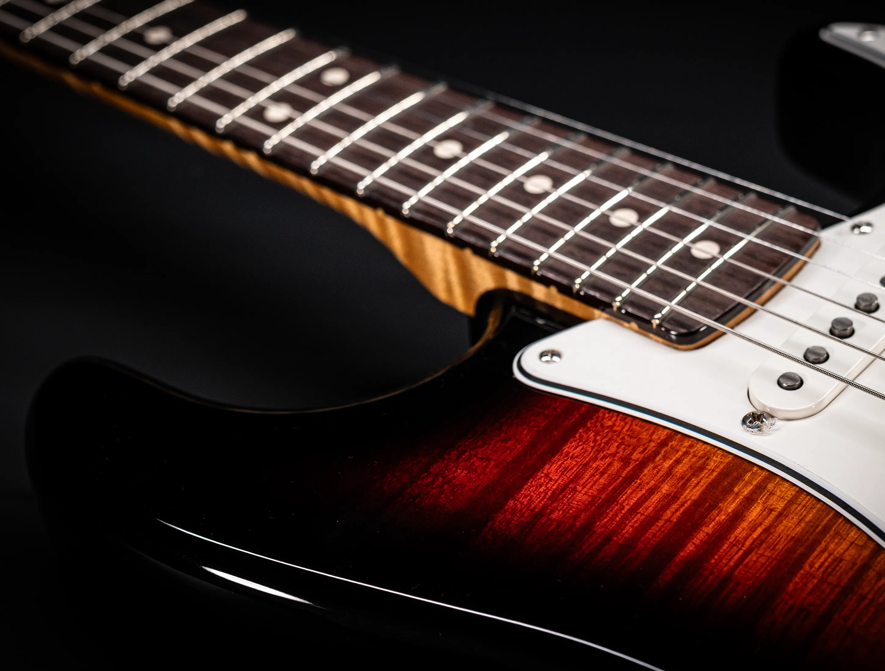 Fender MBD 1963 Stratocaster Prestige GLOSS NOS Flame Top - Sunburst