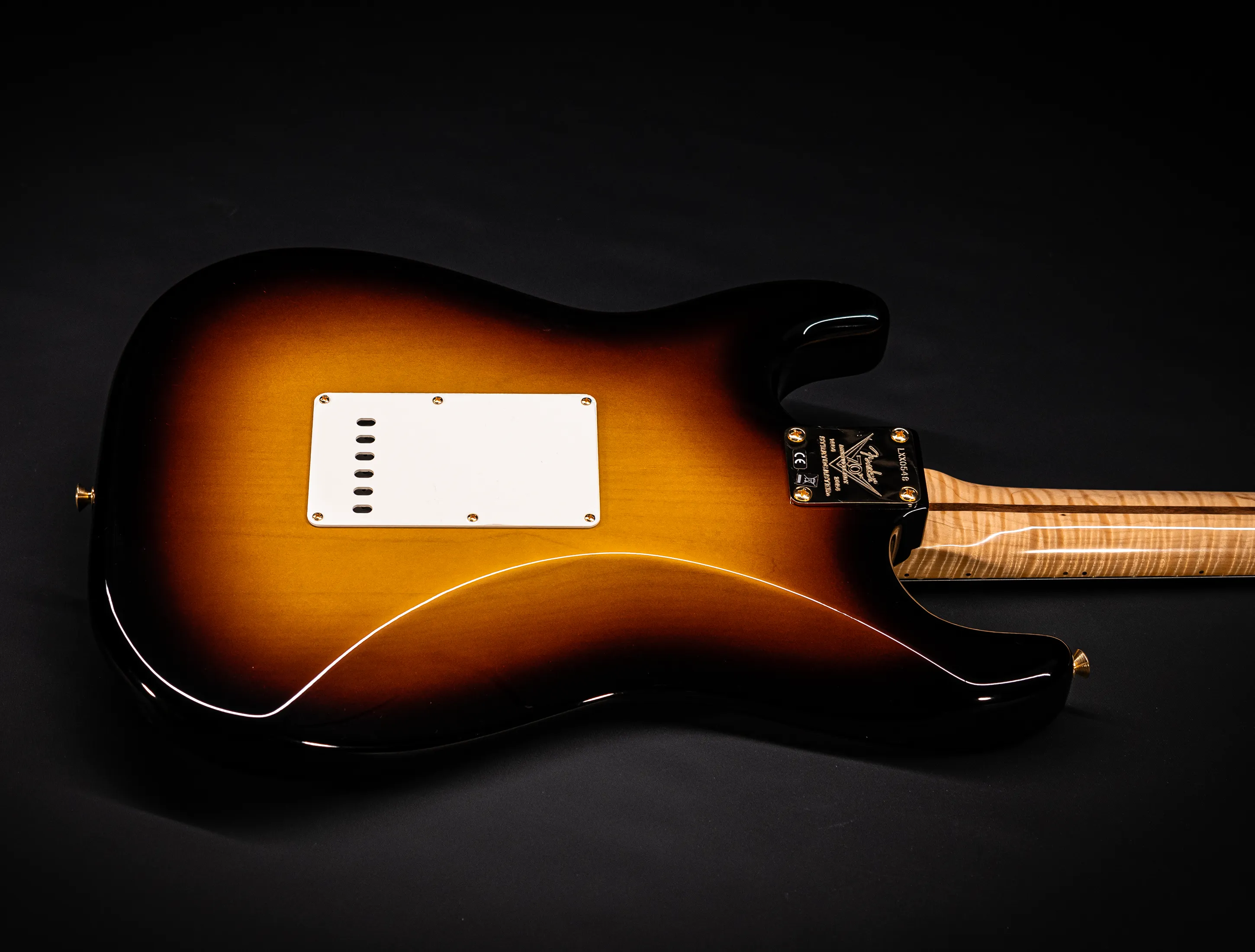 a165103 Fender 70th Anniversary Limited Stratocaster NOS Flame AAAA Neck - Sunburst