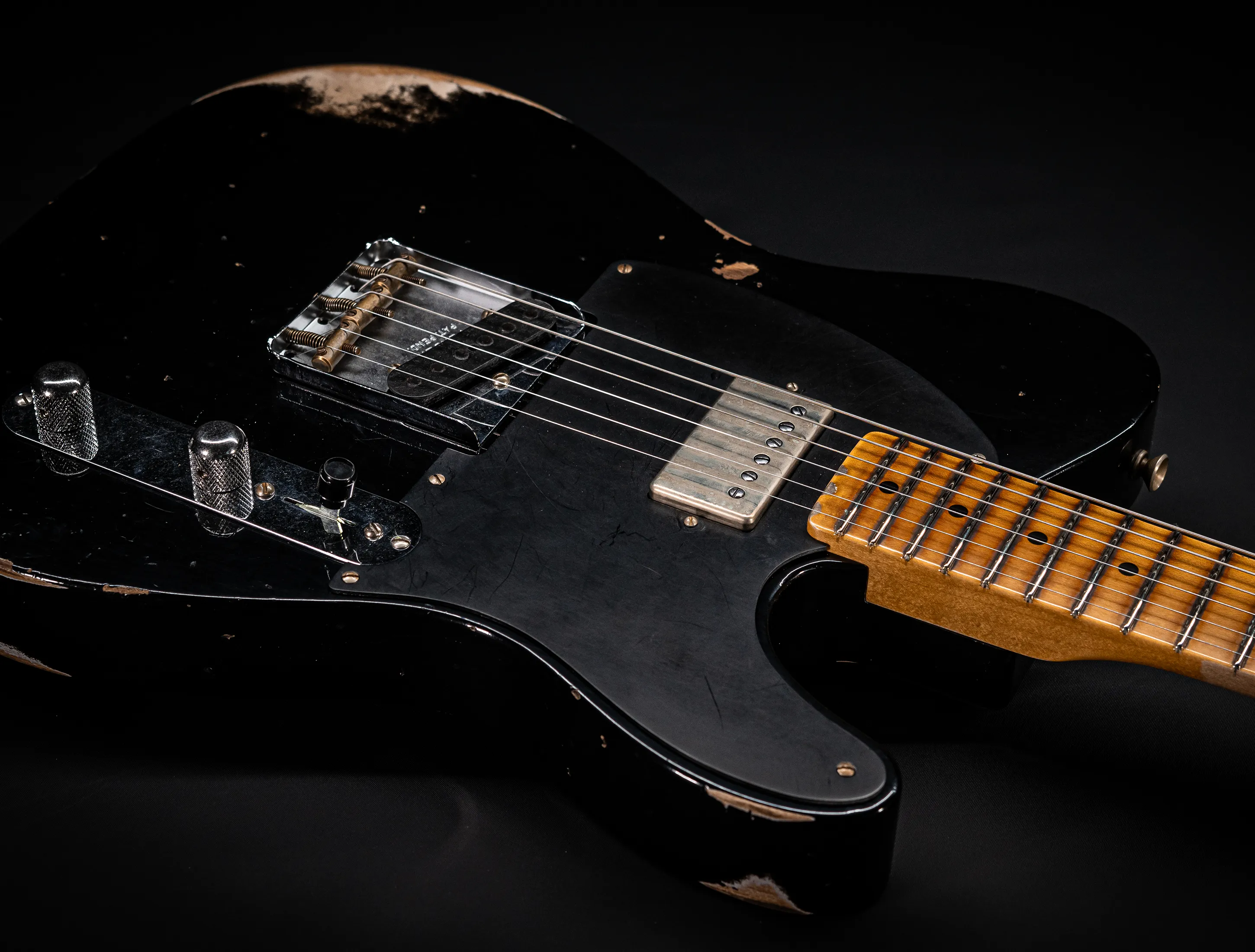 Fender MBD 1952 Telecaster Humbucker Between Relic & Heavy Relic - Black