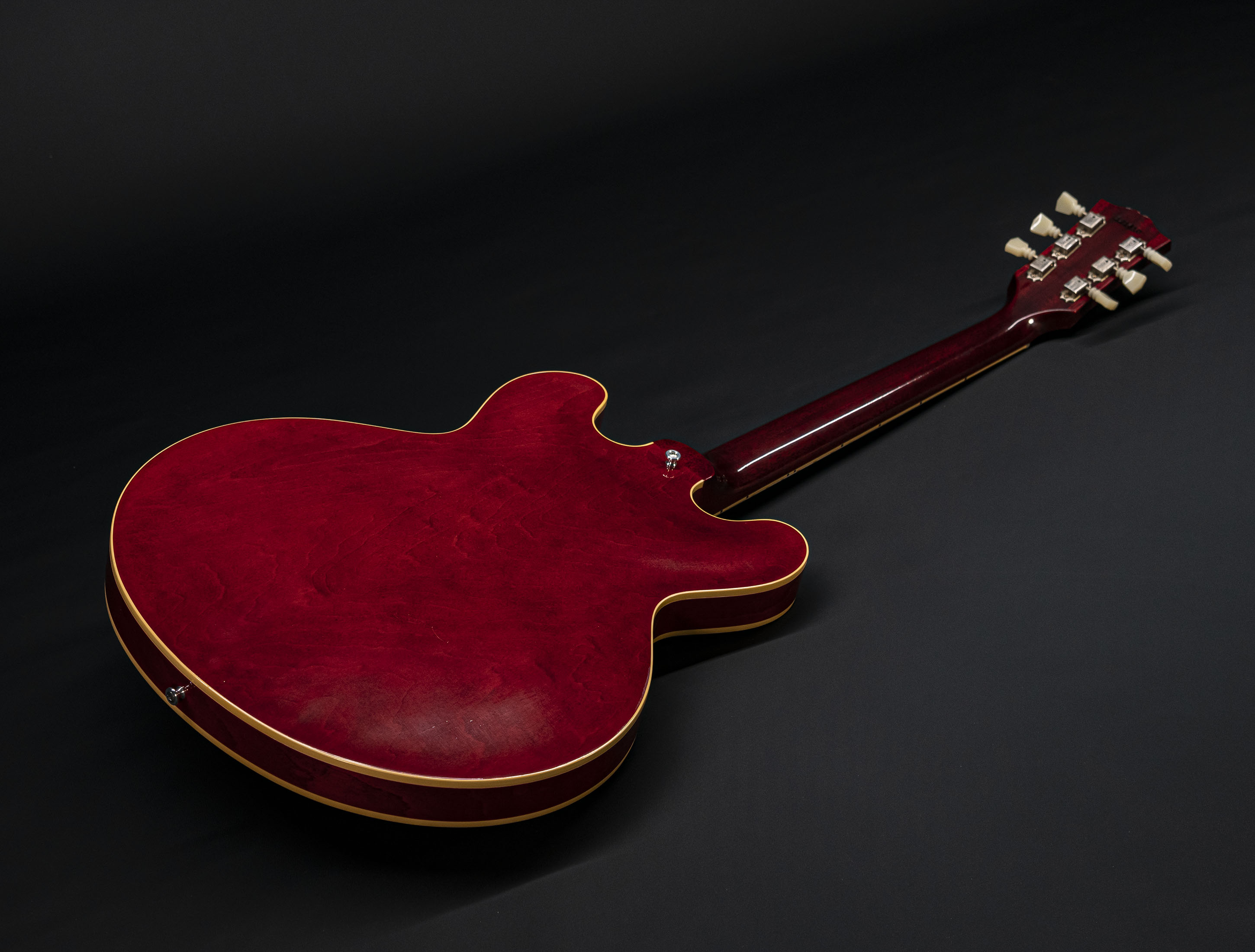a126631_Gibson-ES-335-1961-Murphy-Lab-Ultra-Light-Aged-Sixties-Cherry a126631 gibson-es-335-1961-murphy-lab-ultra-light-aged-sixties-cherry