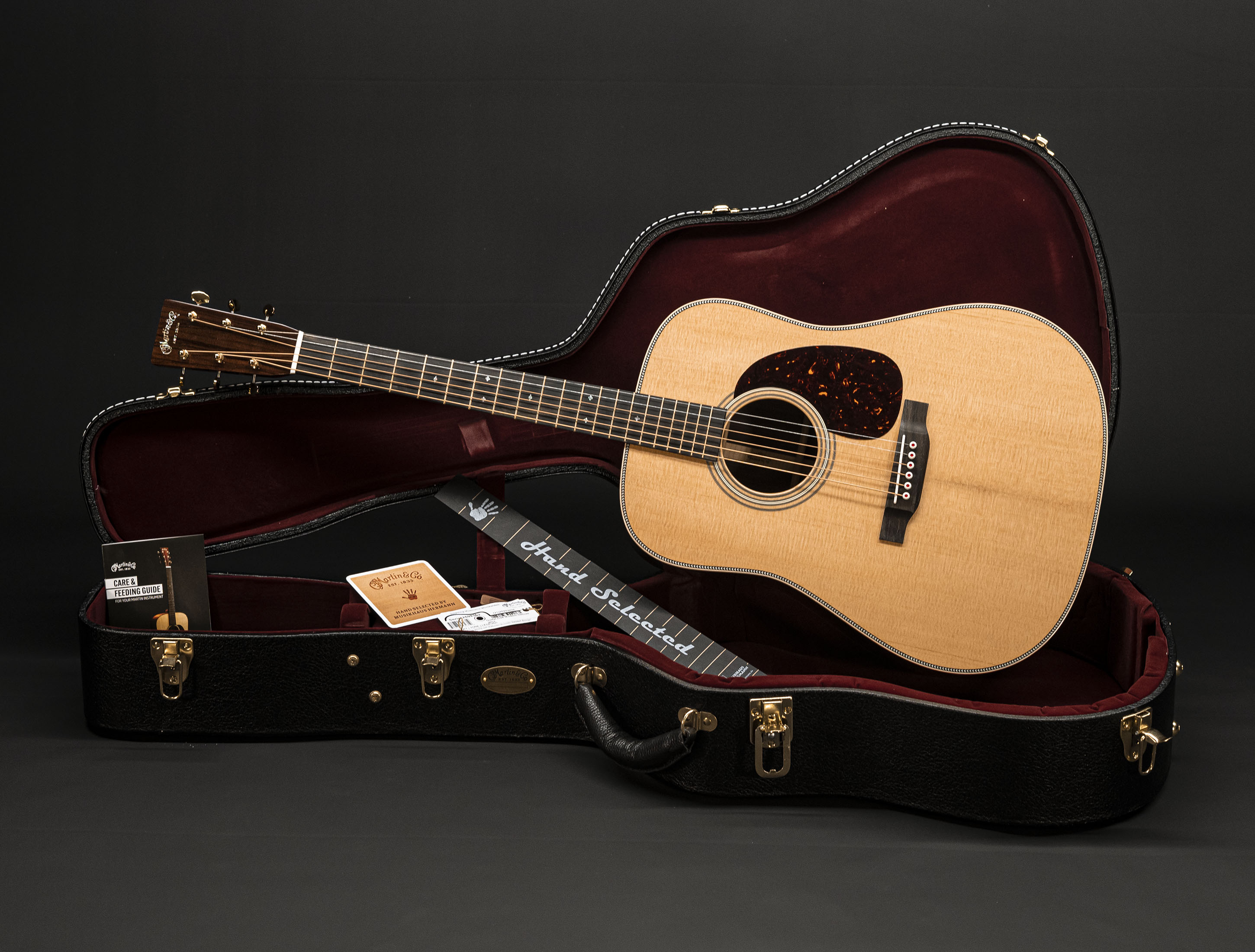 Show gallery (25 images) a118453 martin-d-28-modern-deluxe