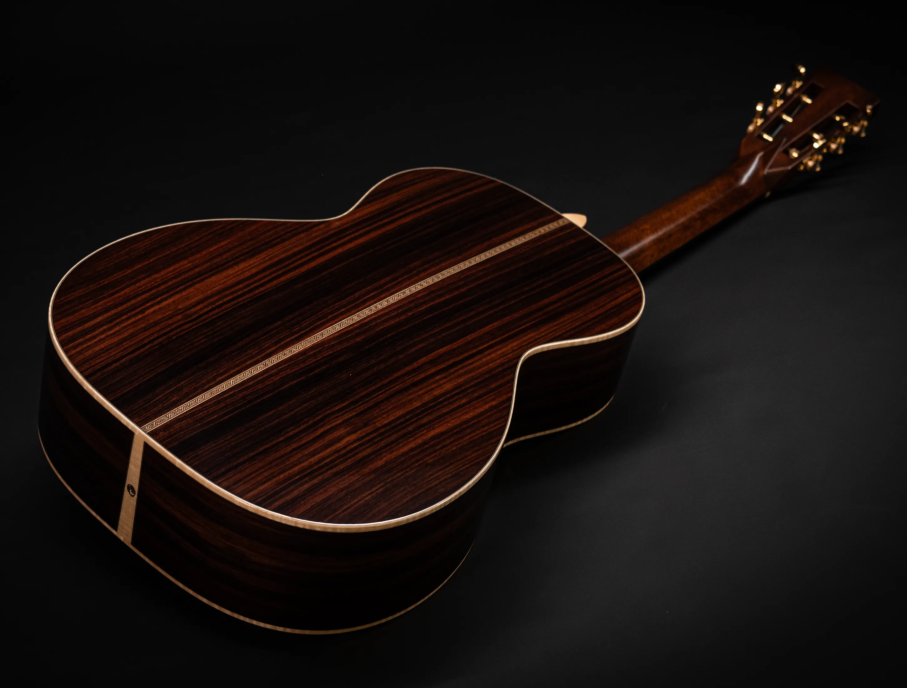Show gallery (31 images) a170902 Martin 012-28 12-Fret Modern Deluxe Musikhaus-Hermann