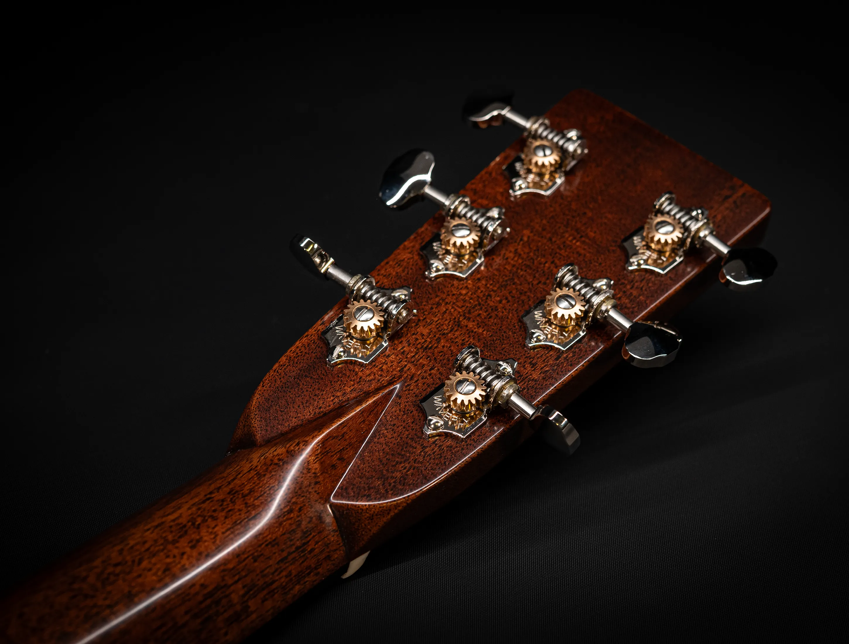 Galerie anzeigen (30 Bilder) a170583 Martin Custom Shop 000-28 Authentic 1937 - Ambertone Burst