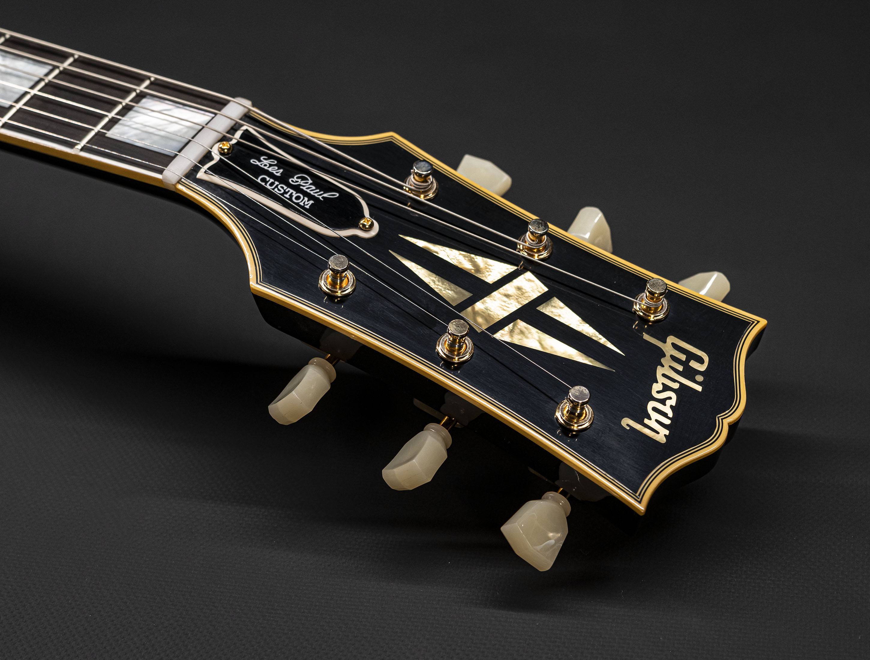 Galerie anzeigen (26 Bilder) a120221 gibson-les-paul-custom-1957-reissue-3-pickup-bigsby-vos-ebony