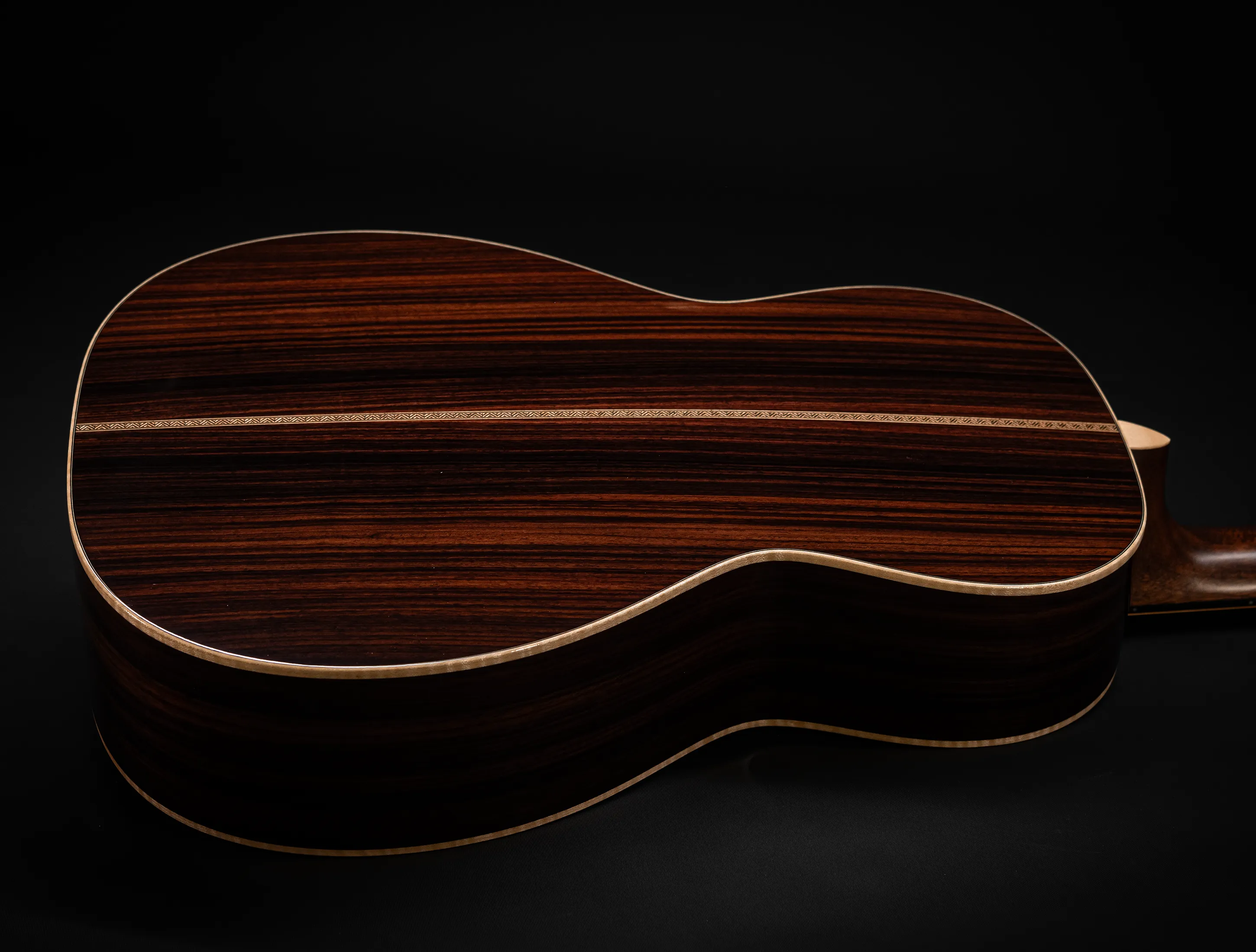 Show gallery (31 images) a170903 Martin 012-28 12-Fret Modern Deluxe Musikhaus-Hermann